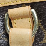 Louis Vuitton(LV) Batignolles Handbag Monogram Canvas — thumbnail 10