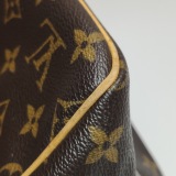 Louis Vuitton(LV) Batignolles Handbag Monogram Canvas — thumbnail 16