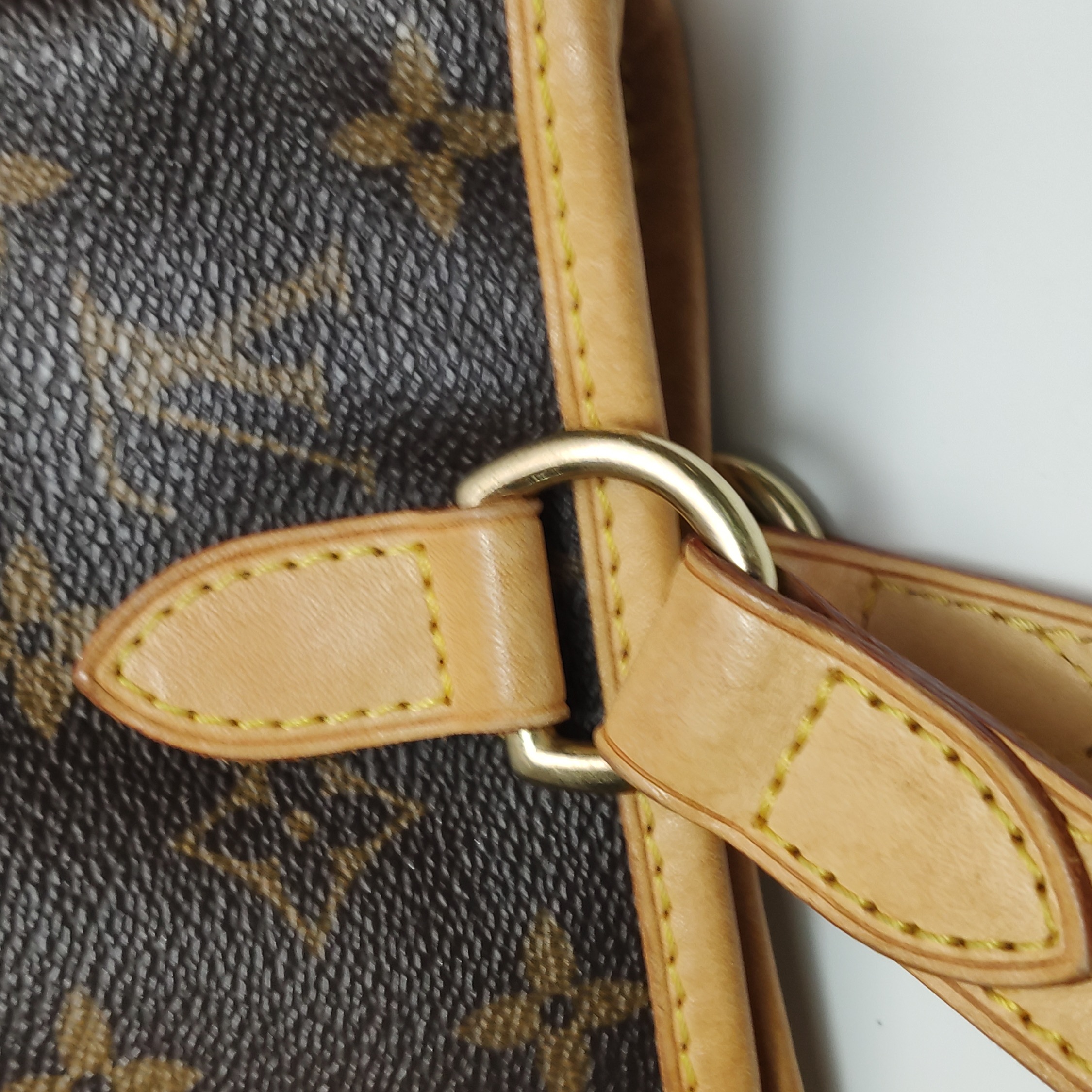 Louis Vuitton(LV) Batignolles Handbag Monogram Canvas — photo 19 of 21