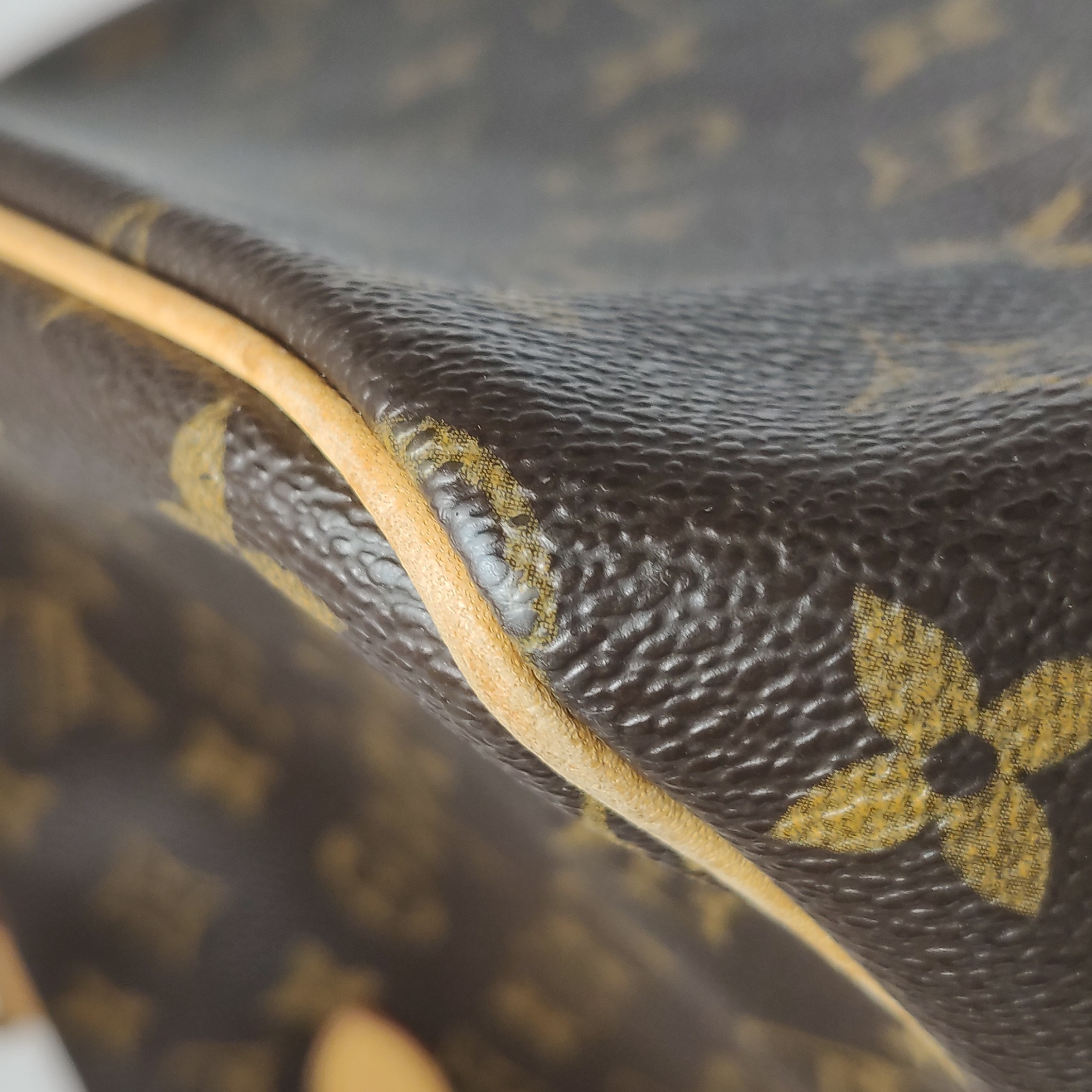 Louis Vuitton(LV) Batignolles Handbag Monogram Canvas — photo 14 of 21