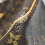 Louis Vuitton(LV) Batignolles Handbag Monogram Canvas — thumbnail 14