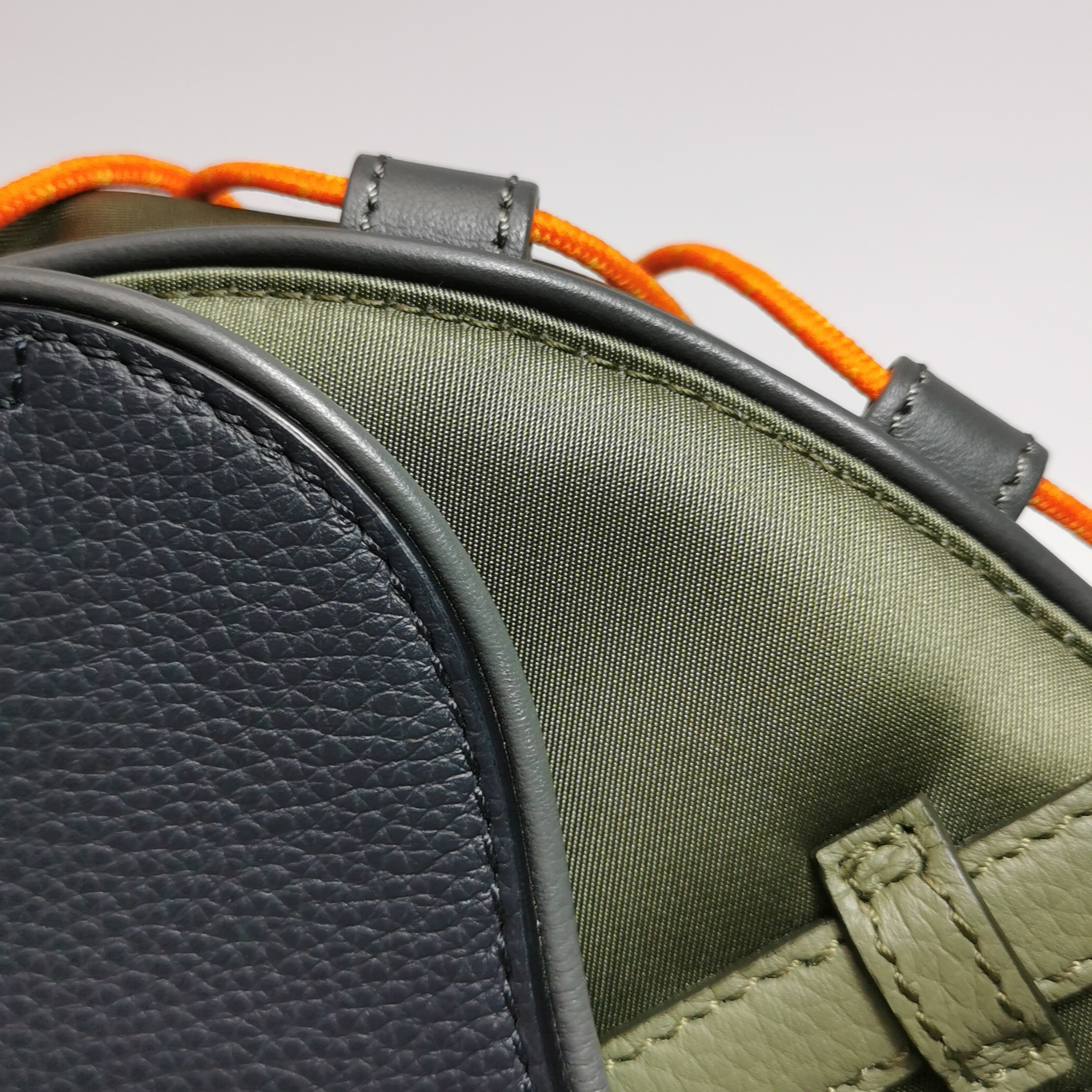 Christian Dior x Sacai Saddle Crossbody Bag Technical Fabric and Leather Mini — photo 13 of 15