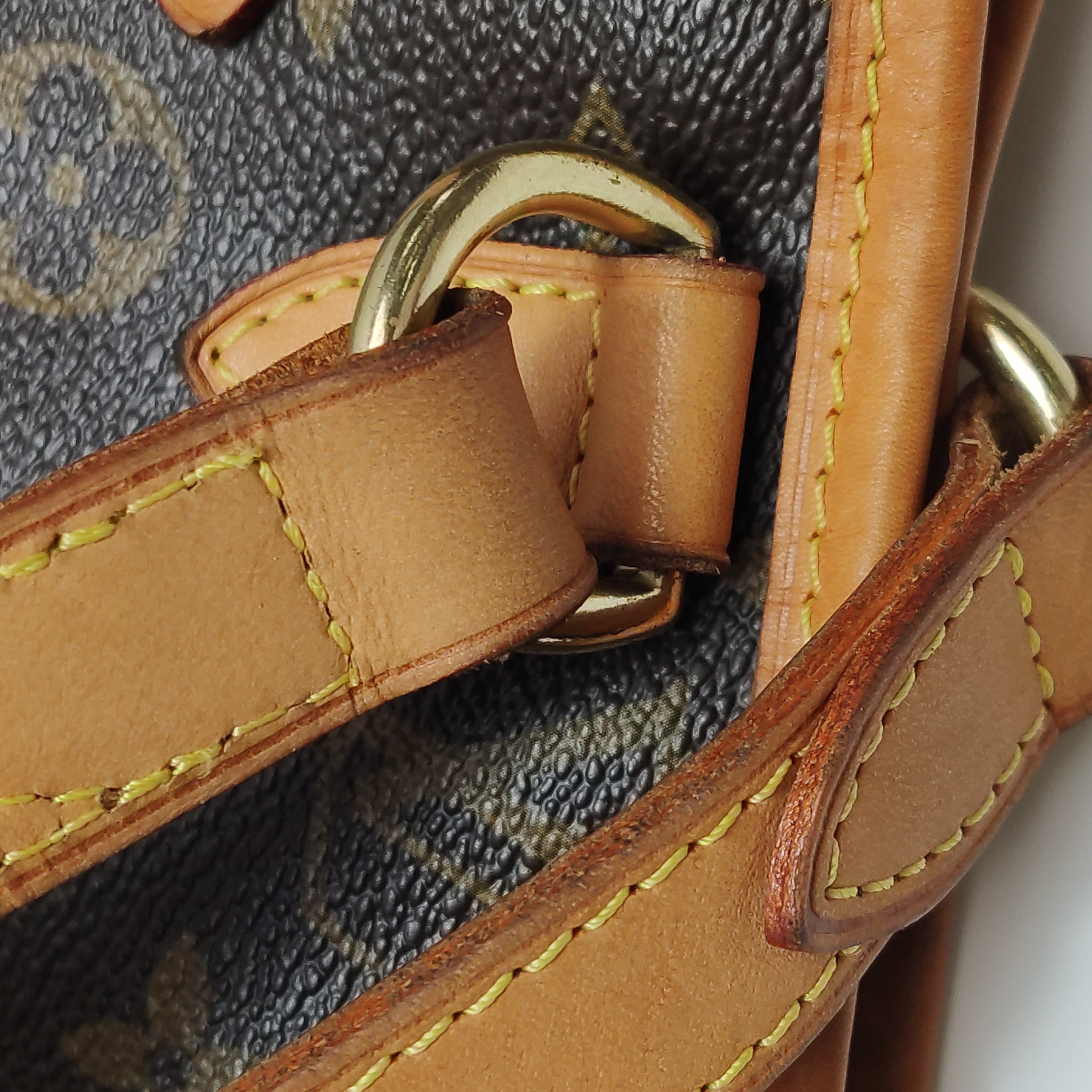 Louis Vuitton(LV) Batignolles Handbag Monogram Canvas Vertical — photo 18 of 21