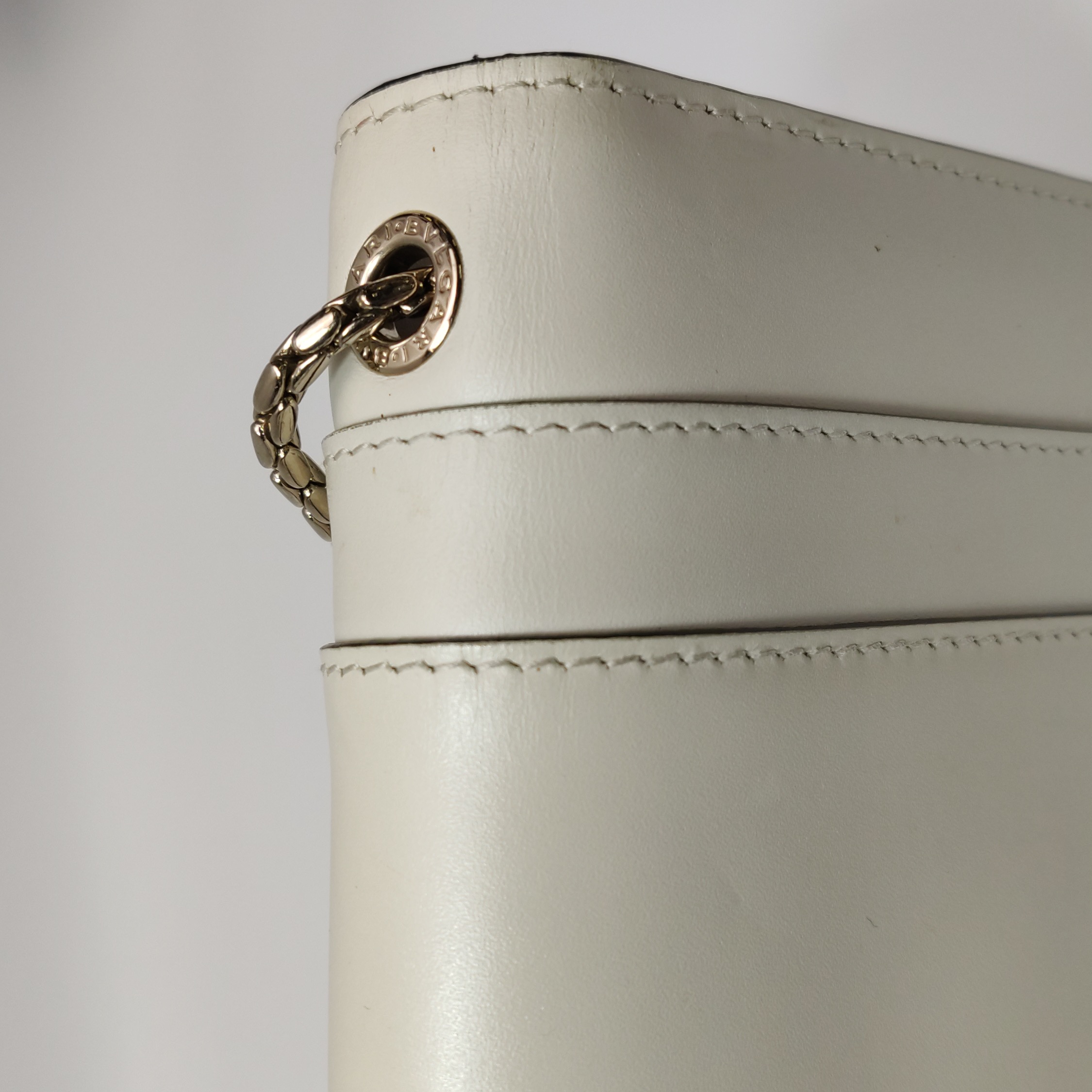 Bvlgari Serpenti Forever Square Shoulder Bag Leather Small — photo 14 of 22