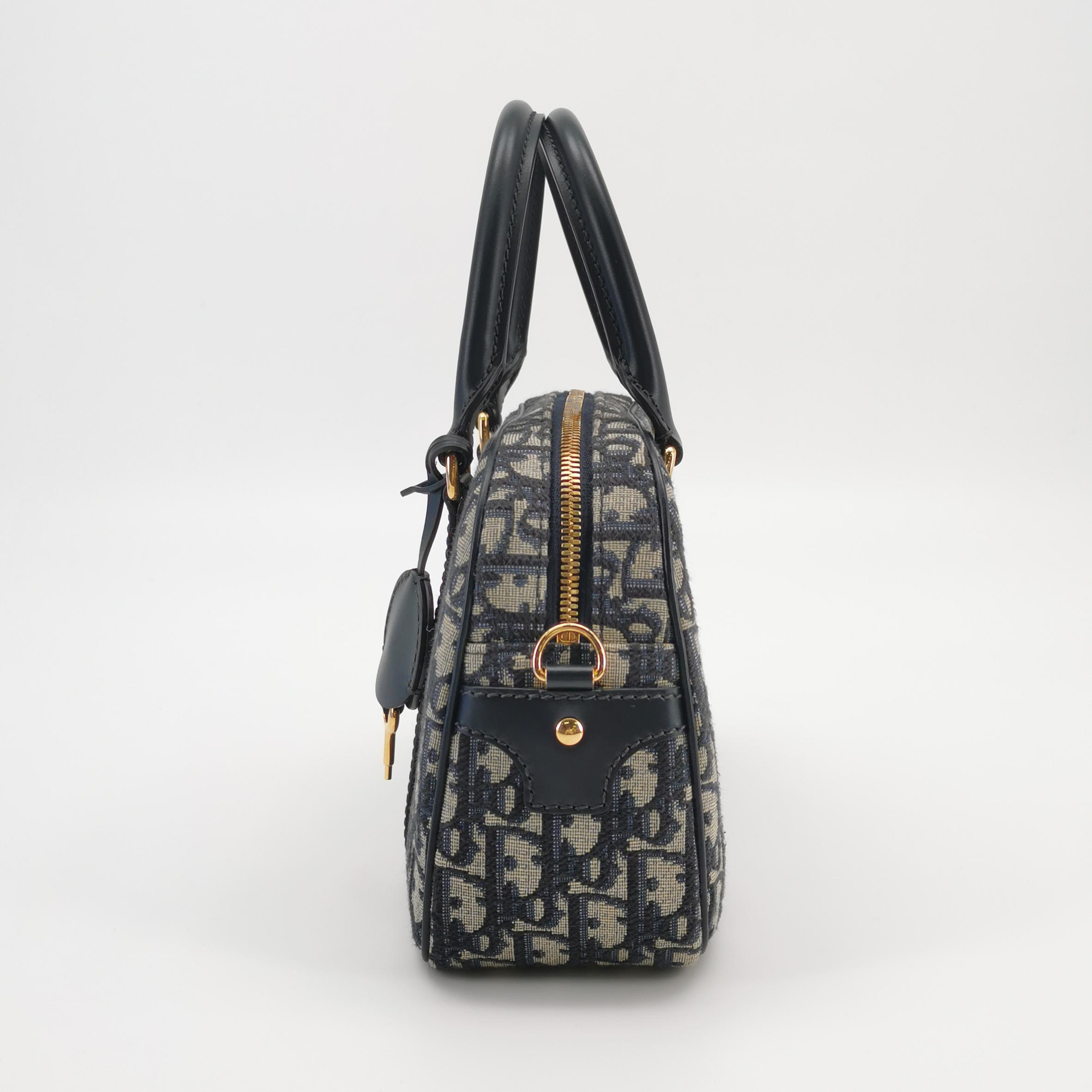 Christian Dior D-Vibe Bowling Bag Oblique Canvas Medium — photo 3 of 17