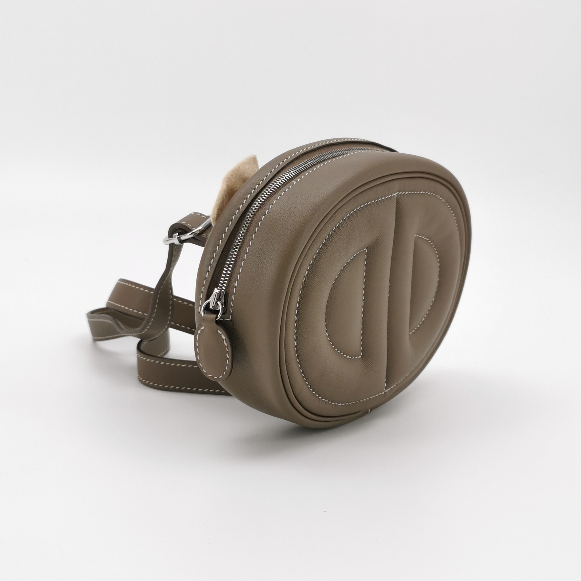 Hermes In-The-Loop Belt Bag Swift — photo 4 of 15