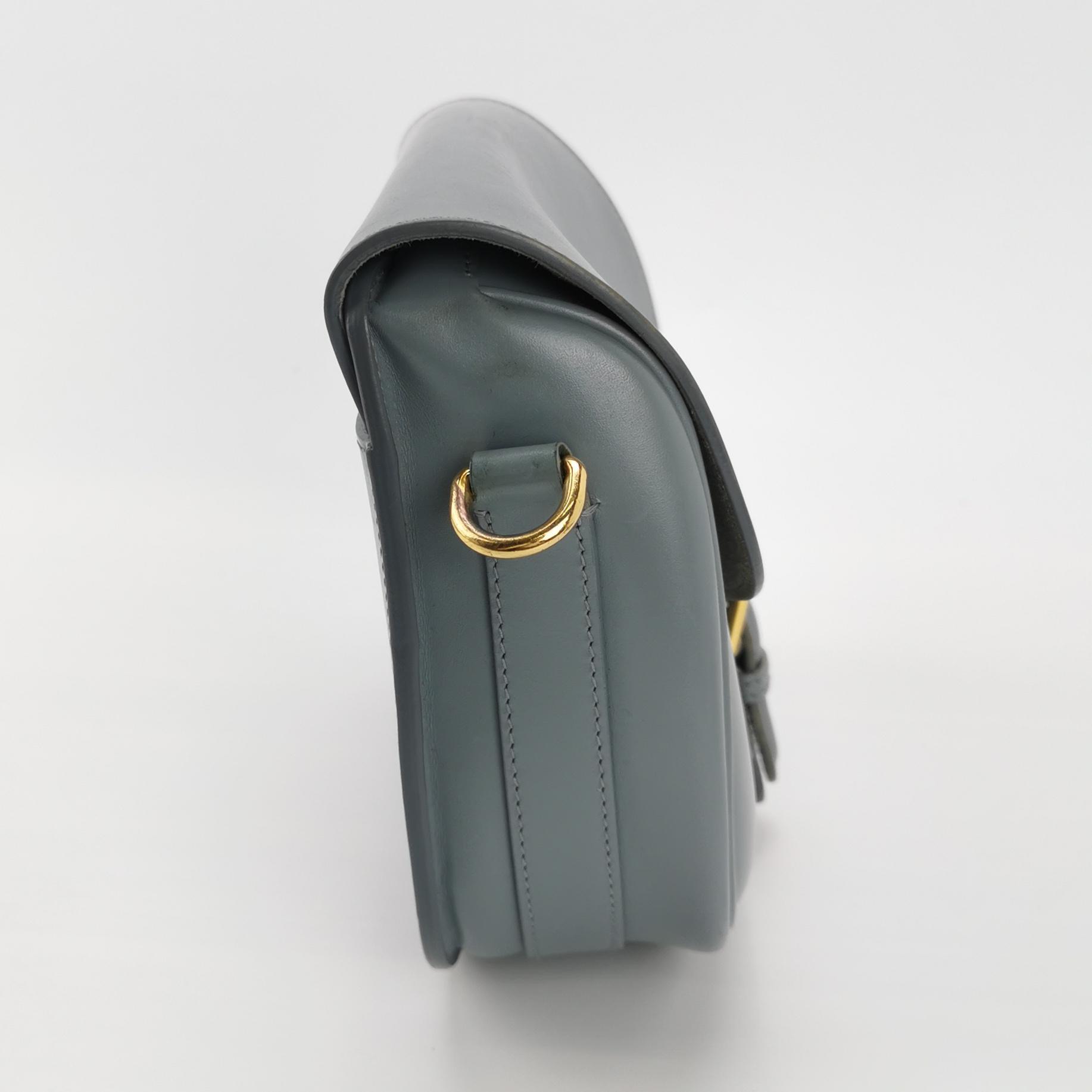 Dior Bobby Flap Bag Leather Medium — photo 3 of 20