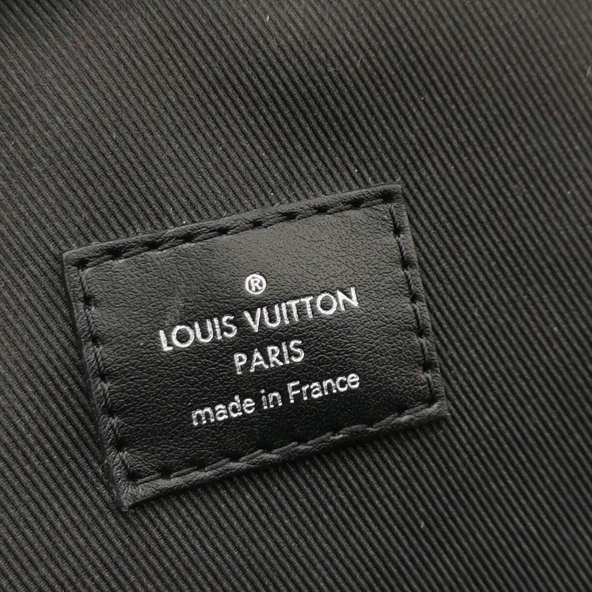 Louis Vuitton(LV) Avenue Sling Bag NM Macassar Monogram Canvas — photo 8 of 21