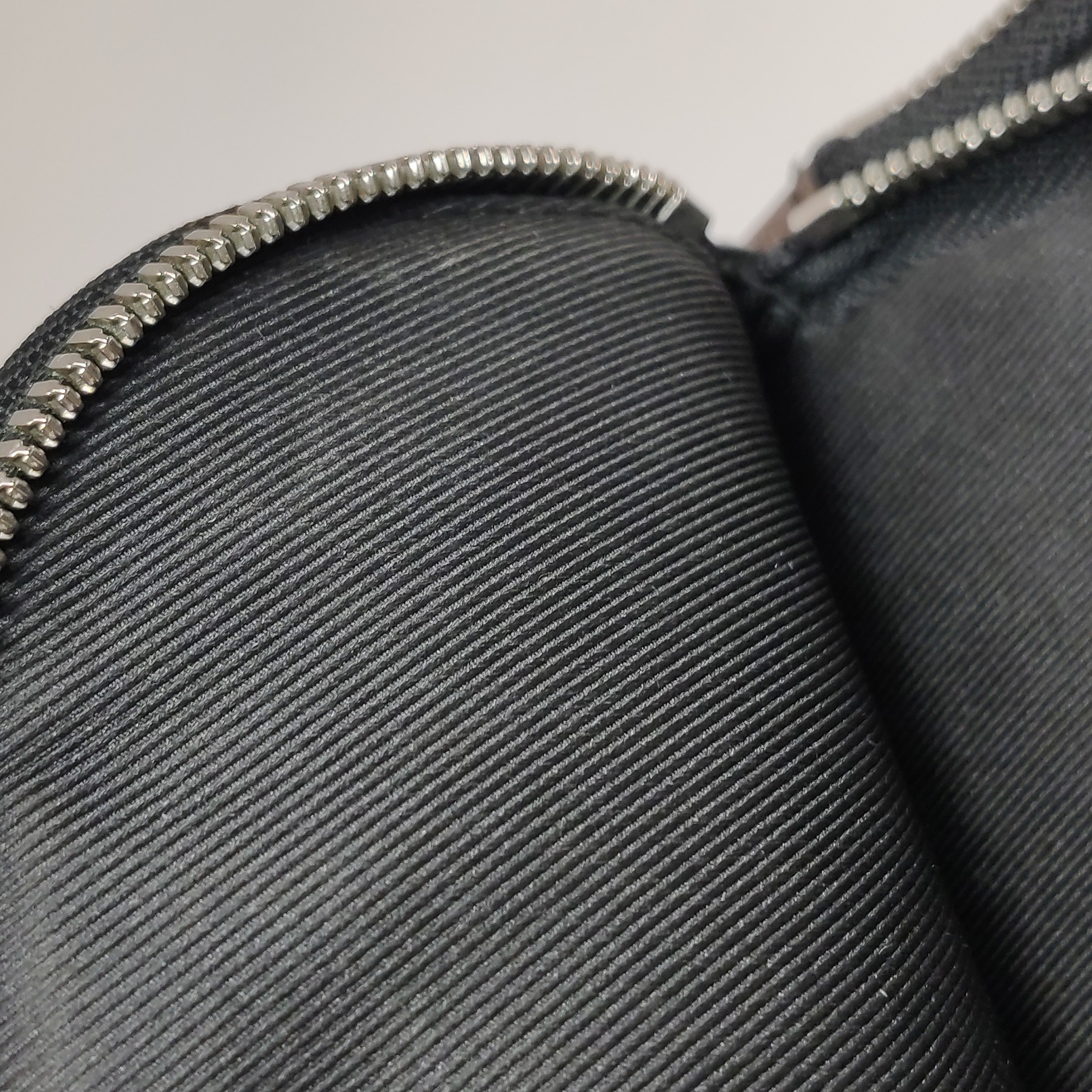Louis Vuitton(LV) Avenue Sling Bag NM Macassar Monogram Canvas — photo 14 of 21
