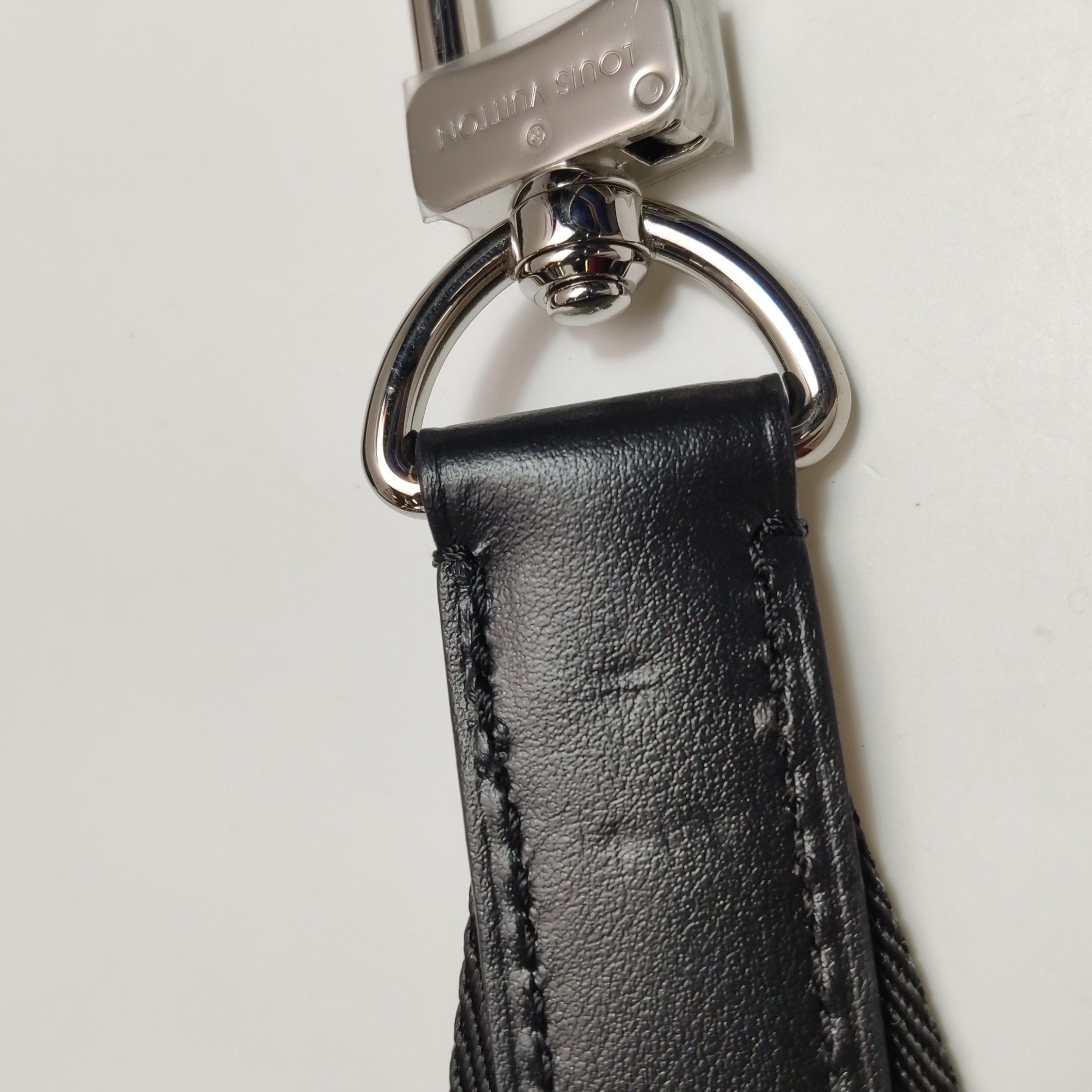 Louis Vuitton(LV) Avenue Sling Bag NM Macassar Monogram Canvas — photo 13 of 15