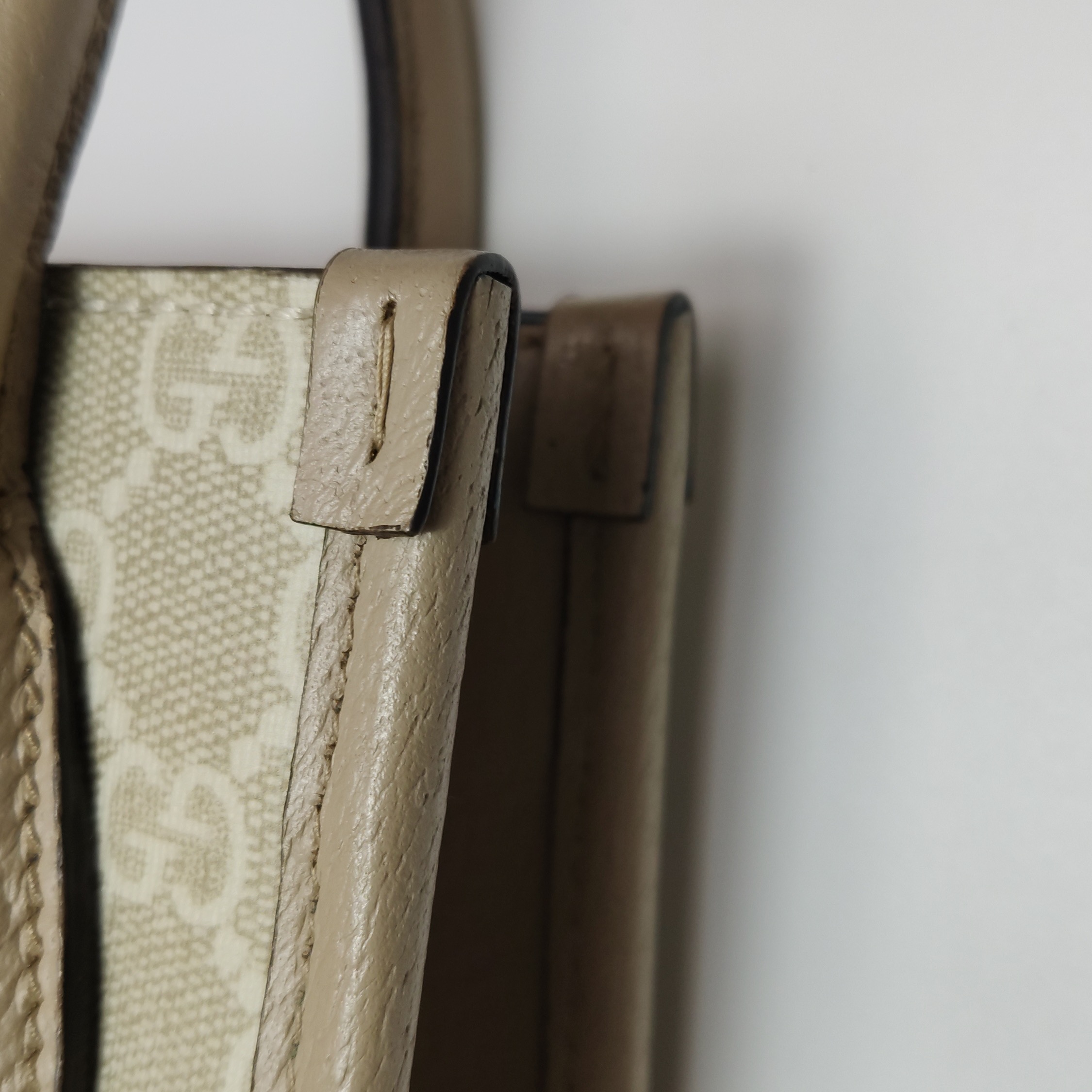 Gucci Interlocking G Patch Tote GG Coated Canvas Mini — photo 13 of 21