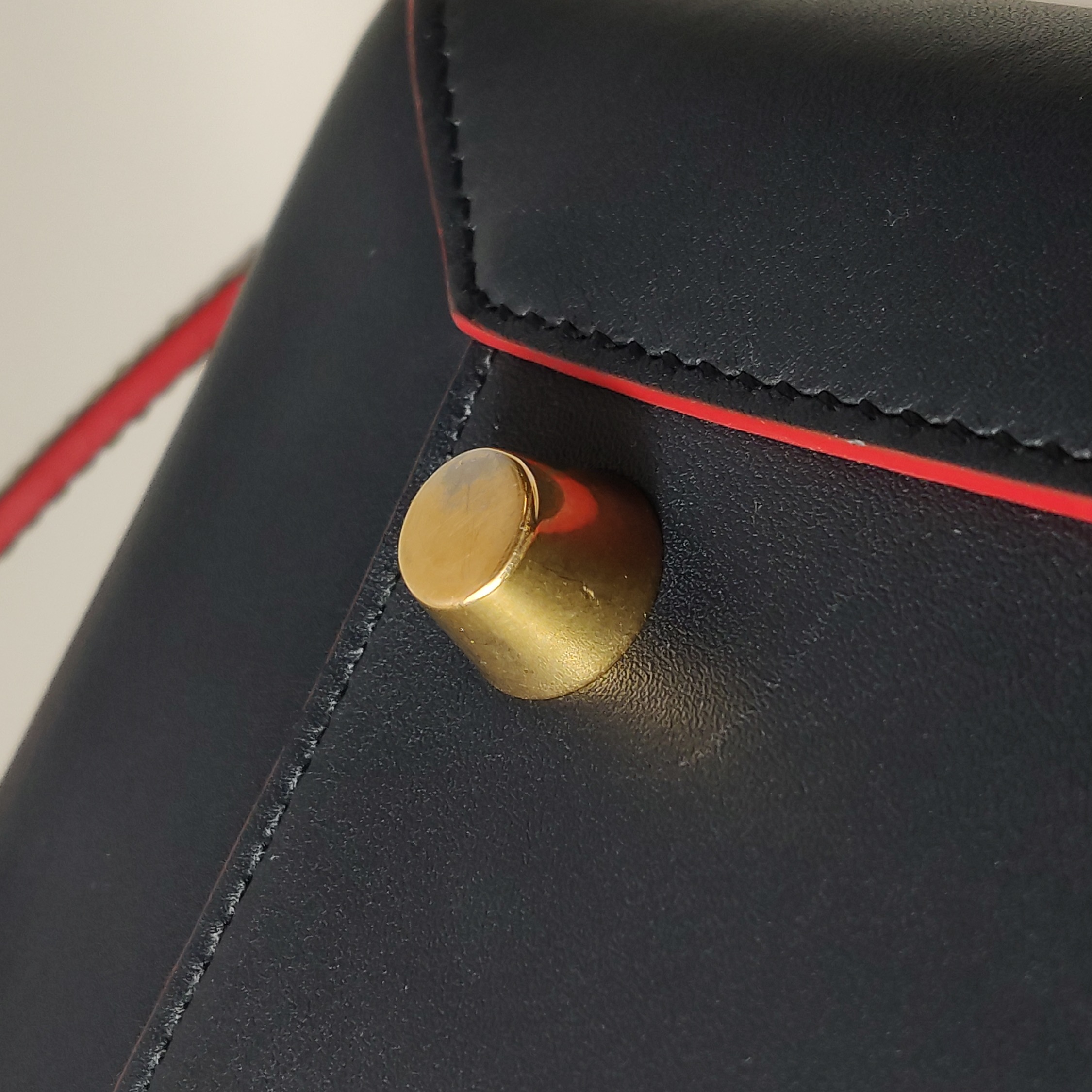 Celine Belt Bag Calfskin Mini — photo 13 of 23