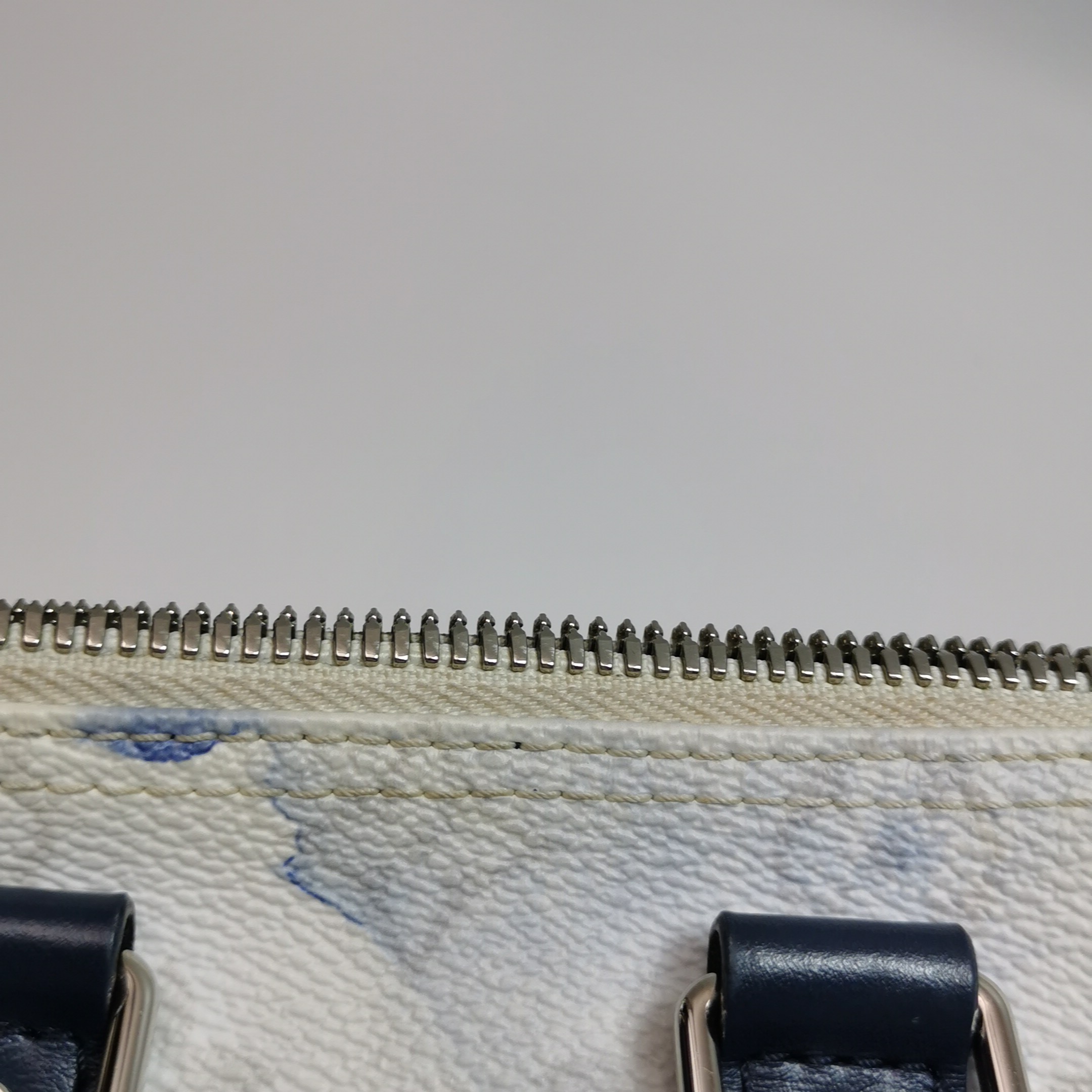 Louis Vuitton(LV) Keepall Bandouliere Bag Limited Edition Monogram Watercolor Canvas XS — photo 22 of 23