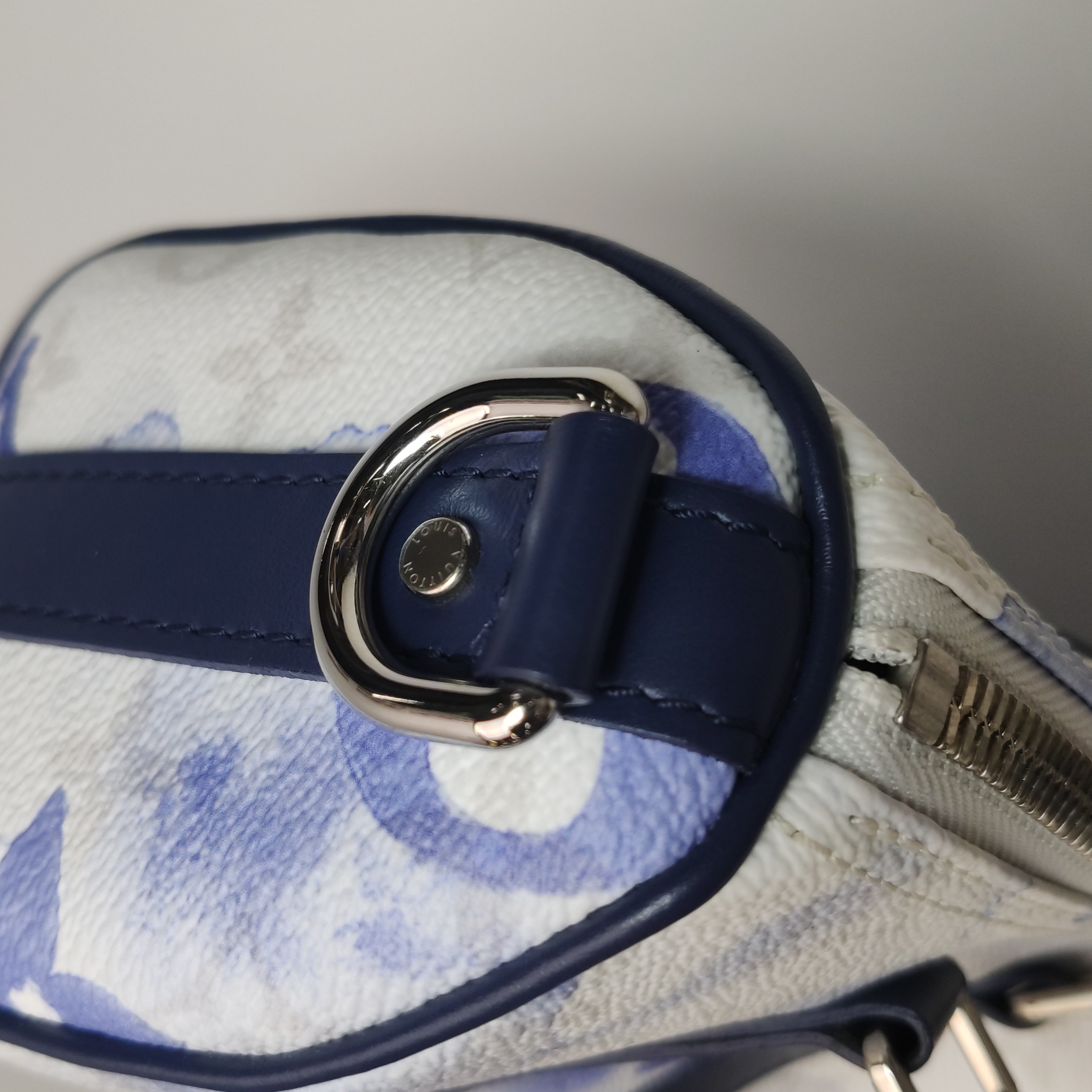 Louis Vuitton(LV) Keepall Bandouliere Bag Limited Edition Monogram Watercolor Canvas XS — photo 11 of 17