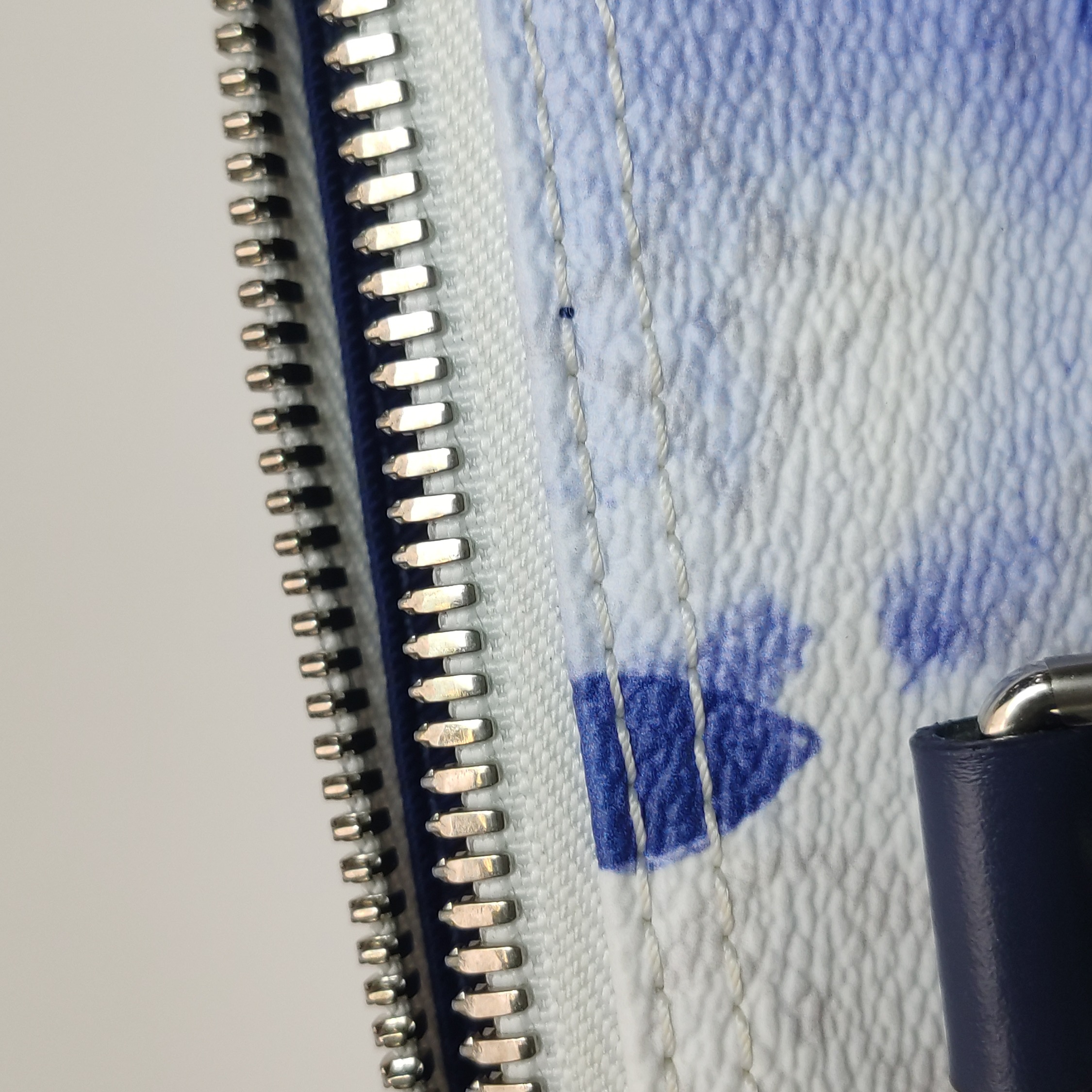 Louis Vuitton(LV) Keepall Bandouliere Bag Limited Edition Monogram Watercolor Canvas XS — photo 15 of 17