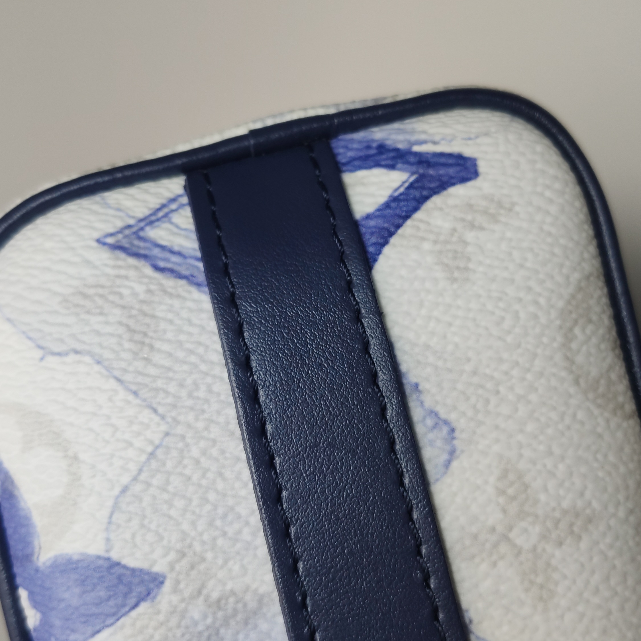 Louis Vuitton(LV) Keepall Bandouliere Bag Limited Edition Monogram Watercolor Canvas XS — photo 10 of 17