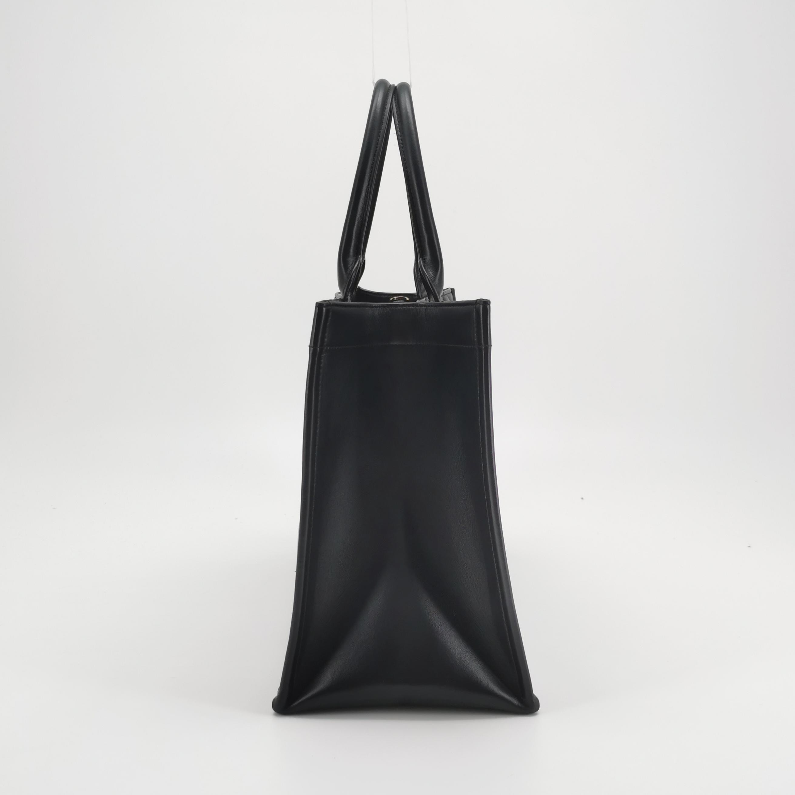 Christian Dior Book Tote with Strap Cannage Quilt Lambskin Medium — photo 4 of 15