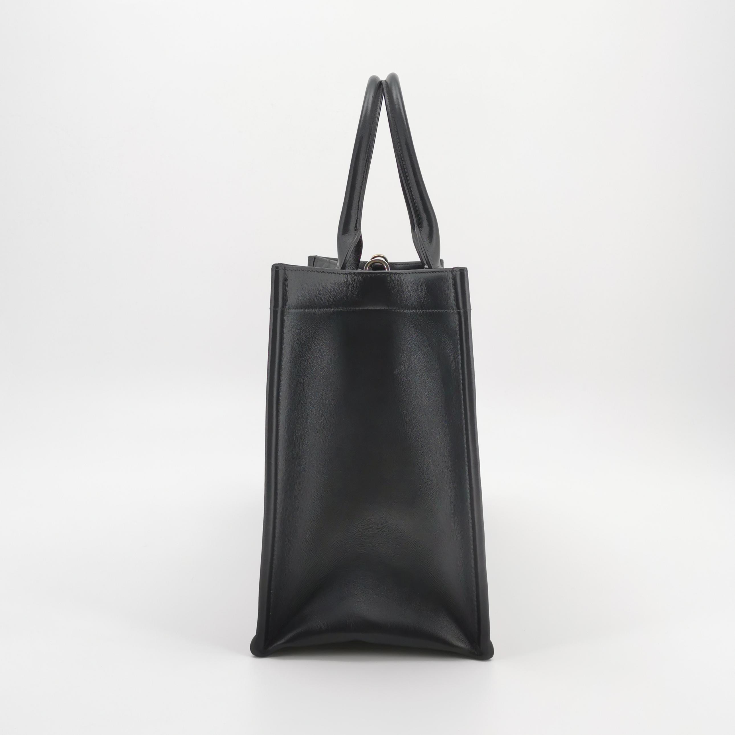 Christian Dior Book Tote with Strap Cannage Quilt Lambskin Medium — photo 4 of 16