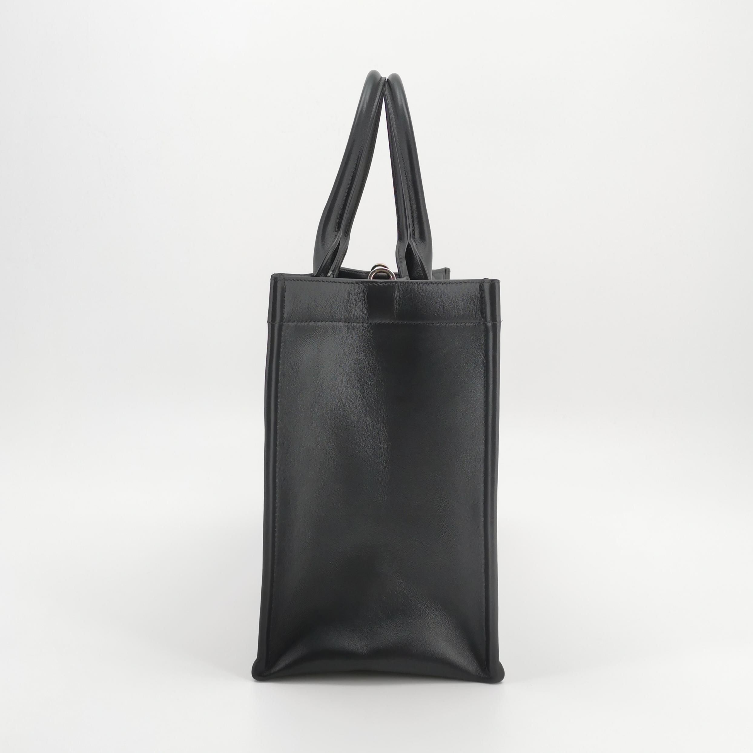 Christian Dior Book Tote with Strap Cannage Quilt Lambskin Medium — photo 5 of 16