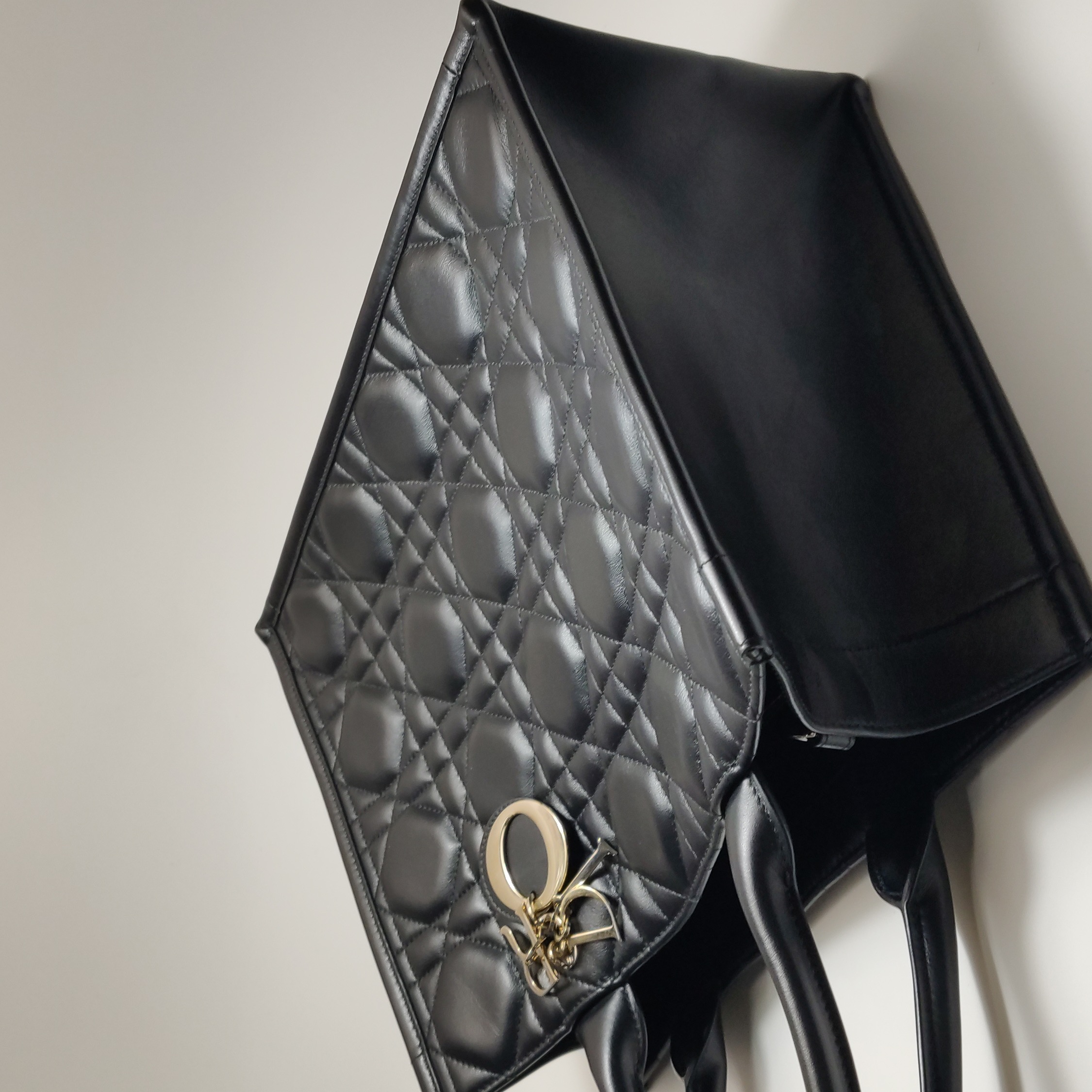 Christian Dior Book Tote with Strap Cannage Quilt Lambskin Medium — photo 10 of 16
