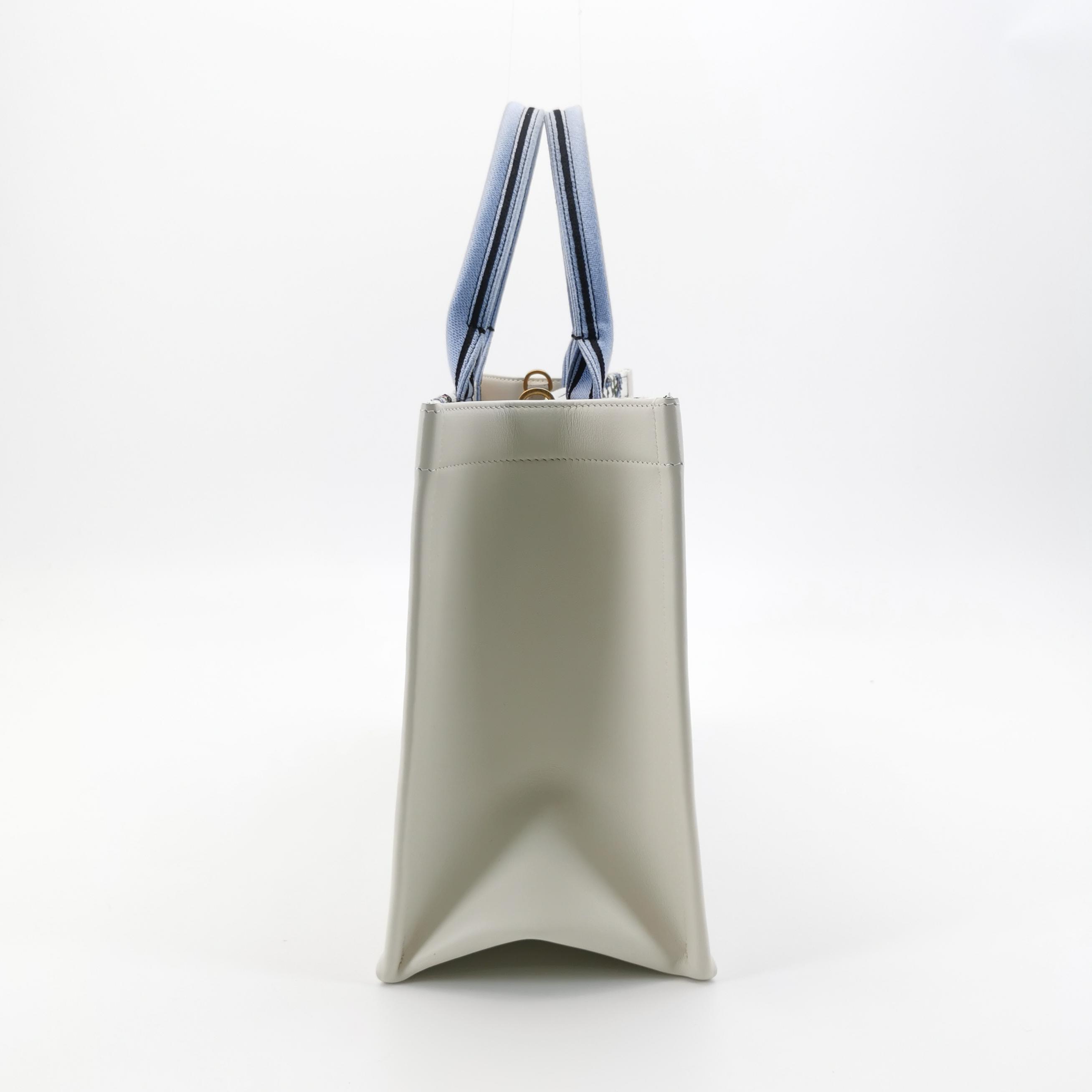 Christian Dior Book Tote Embroidered Canvas Medium — photo 5 of 13