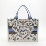 Christian Dior Book Tote Embroidered Canvas Medium — thumbnail 3