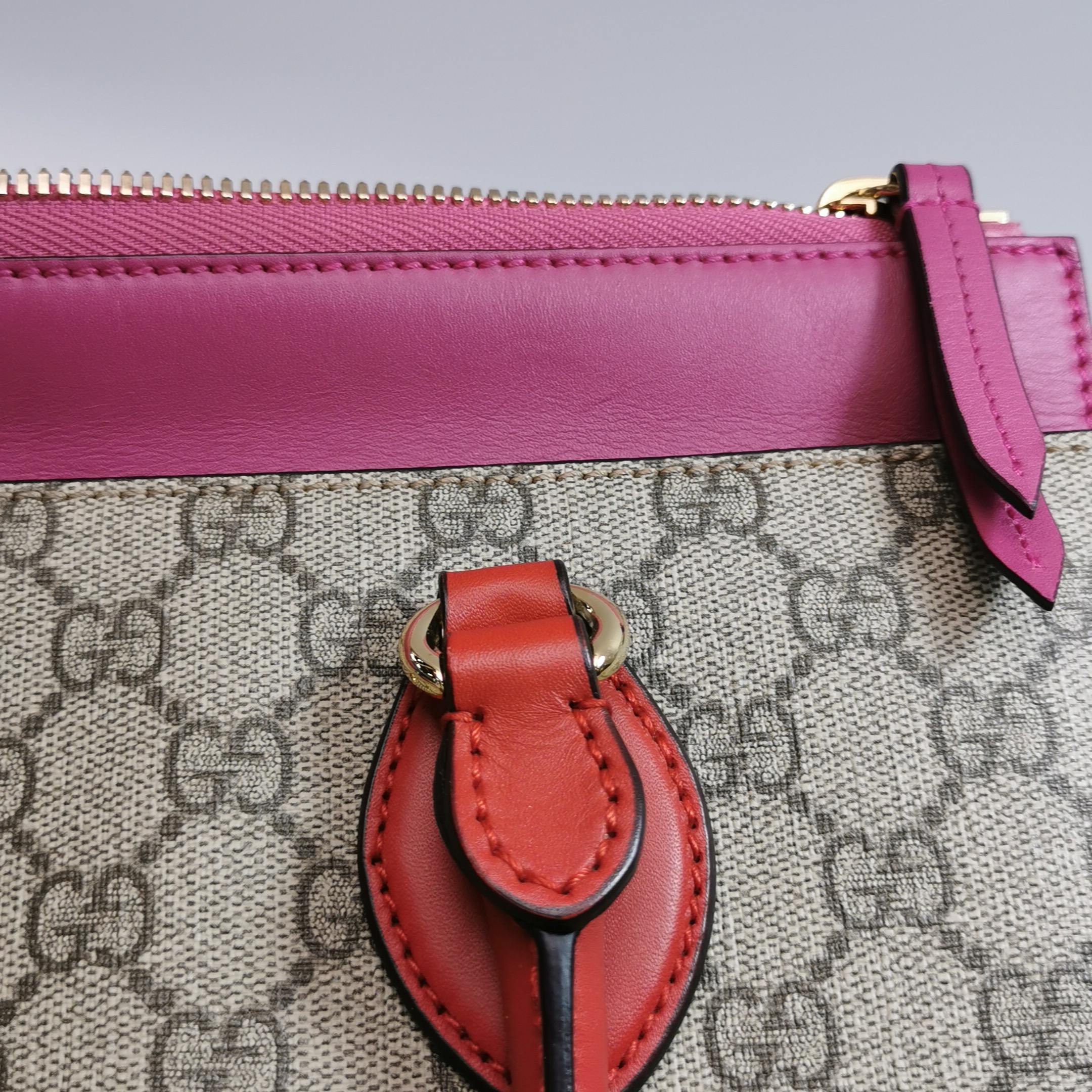 Gucci GG Supreme Small Tote — photo 11 of 19