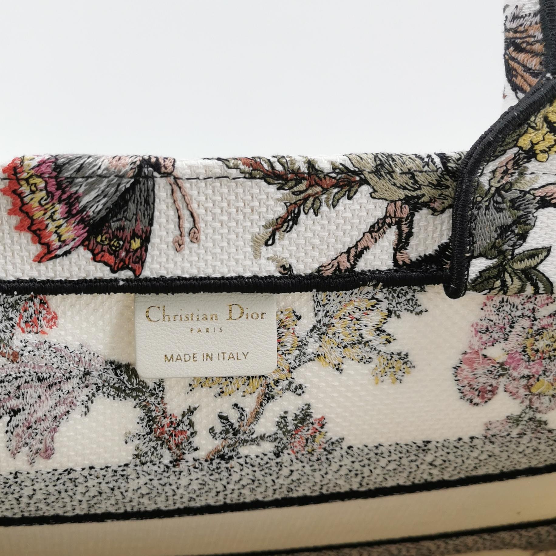 Christian Dior Book Tote Embroidered Canvas Medium — photo 8 of 25