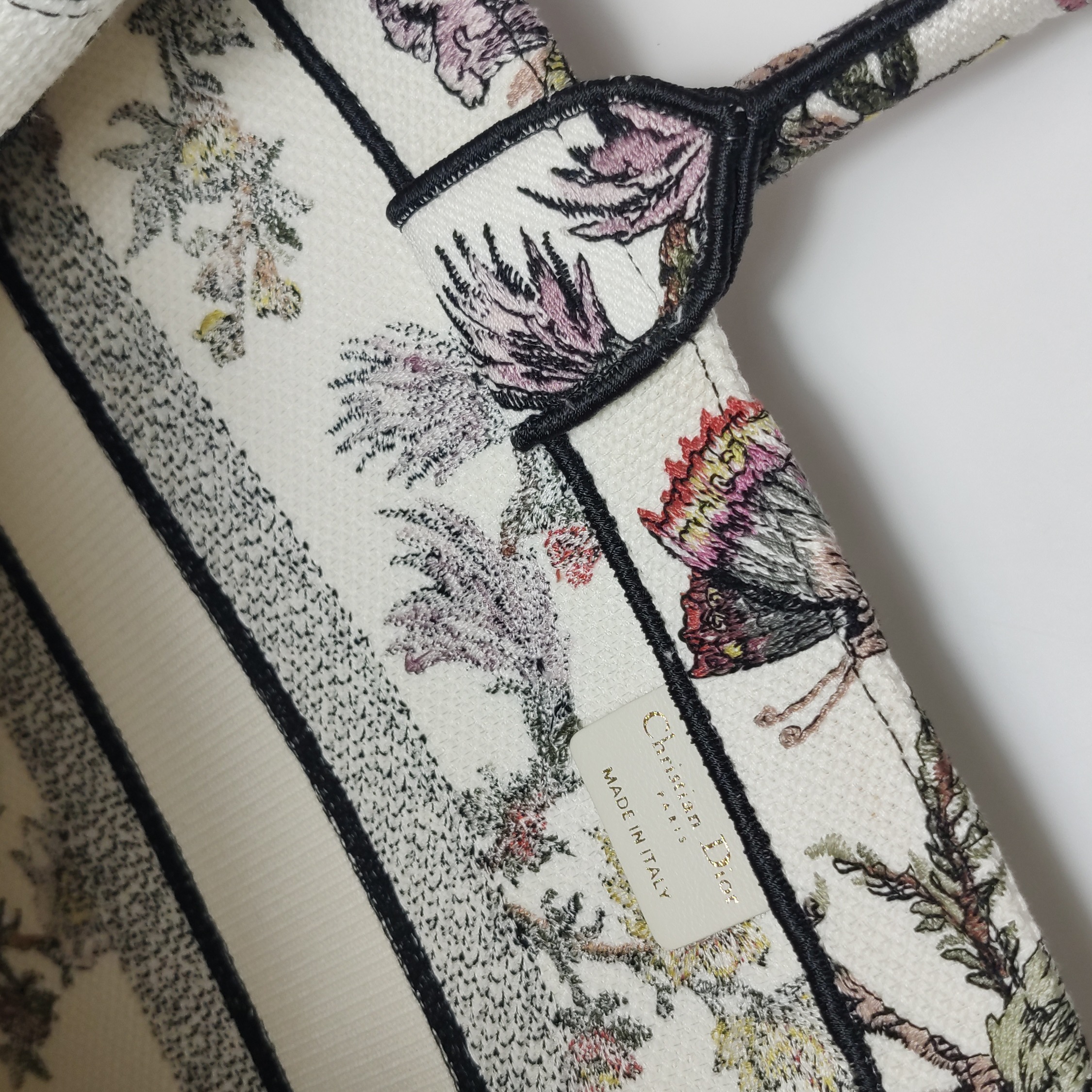 Christian Dior Book Tote Embroidered Canvas Medium — photo 9 of 25