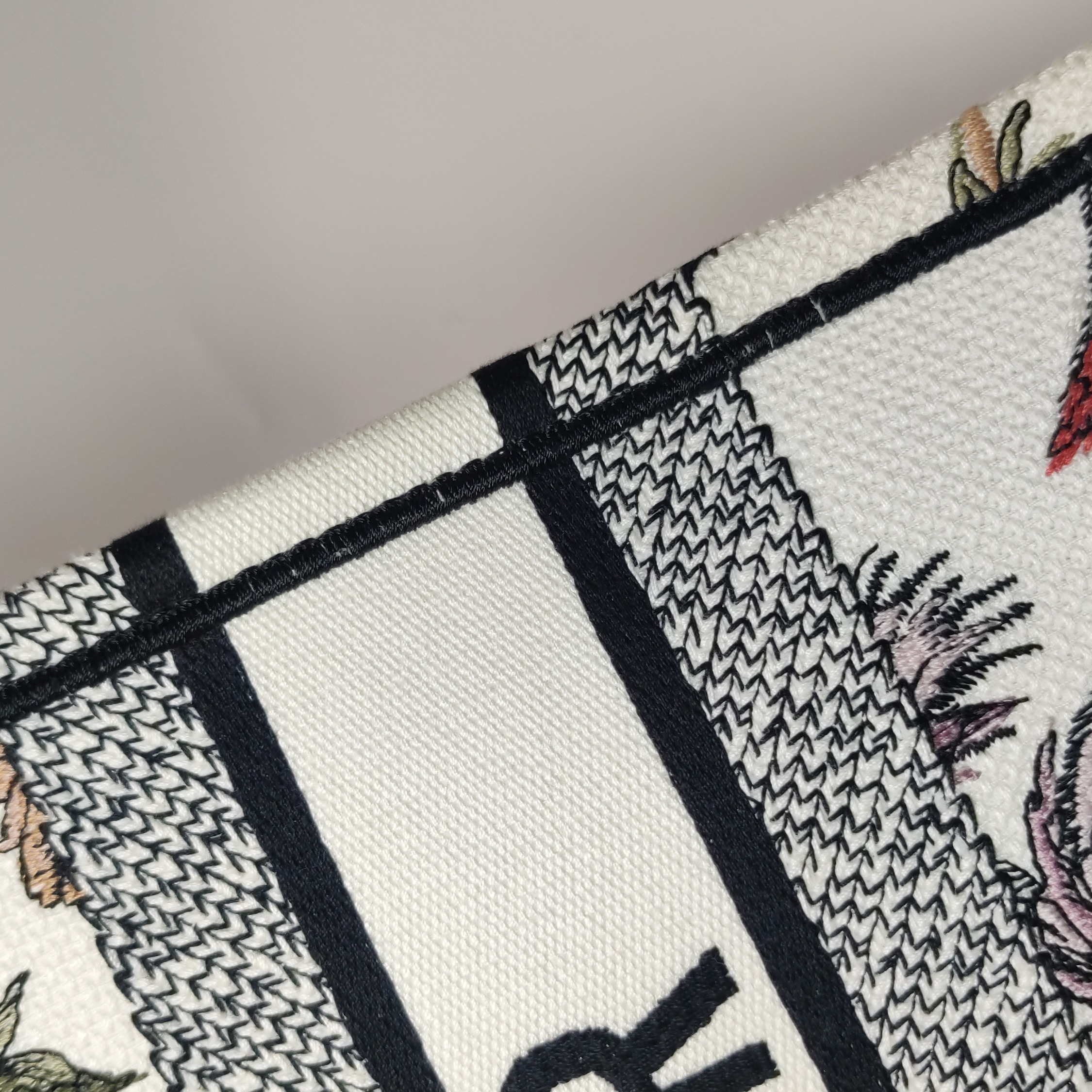 Christian Dior Book Tote Embroidered Canvas Medium — photo 18 of 25