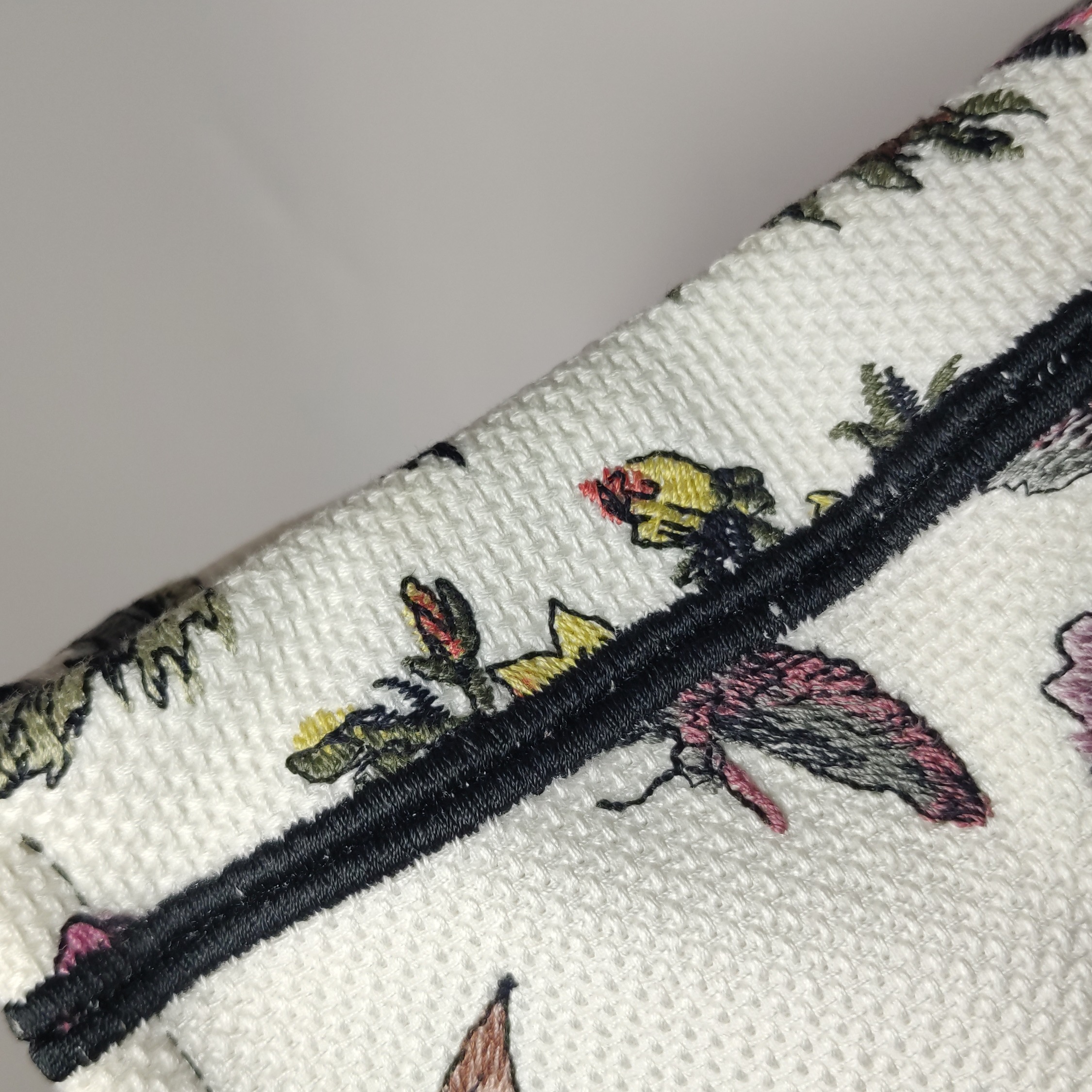 Christian Dior Book Tote Embroidered Canvas Medium — photo 17 of 25