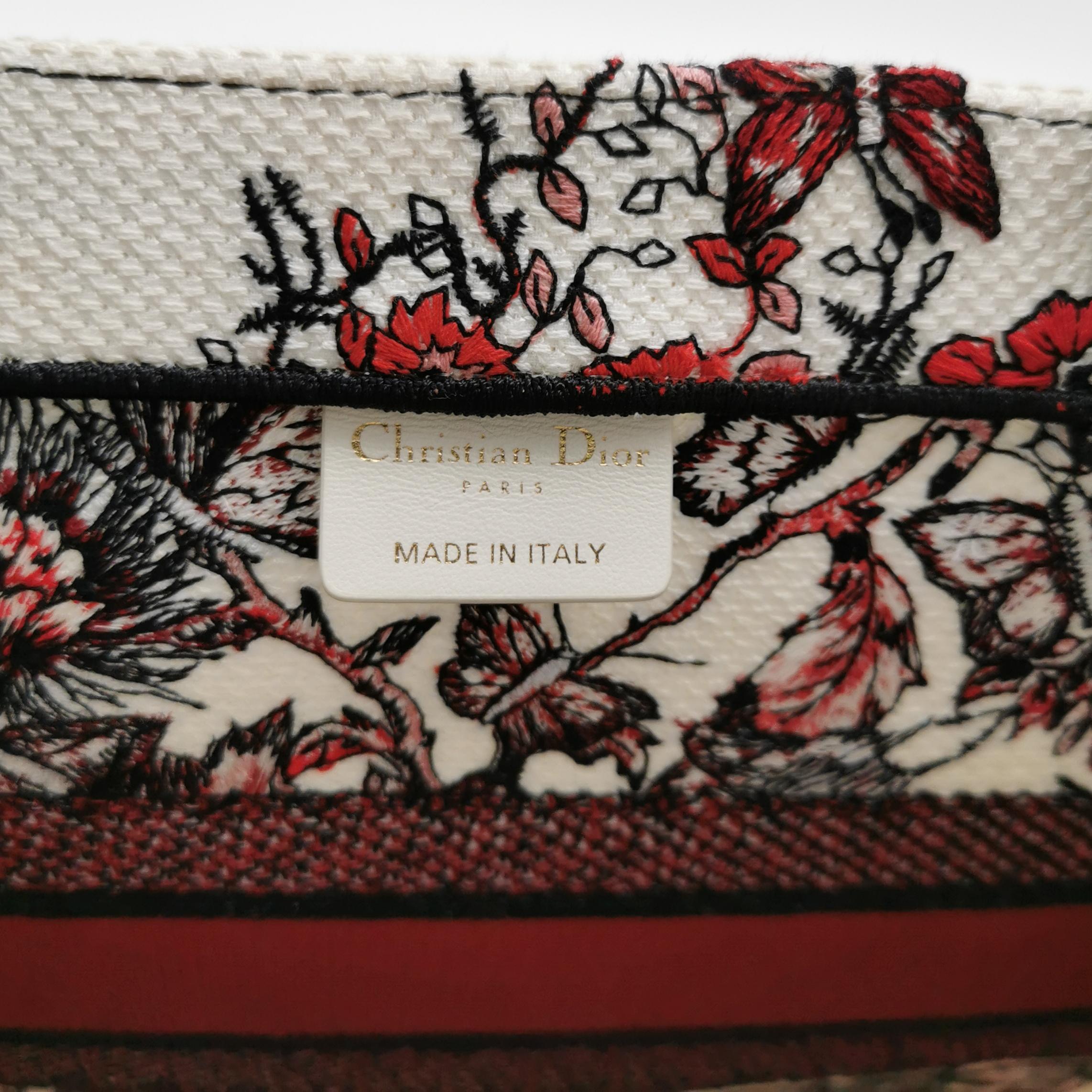 Christian Dior Book Tote Embroidered Canvas Medium — photo 9 of 18