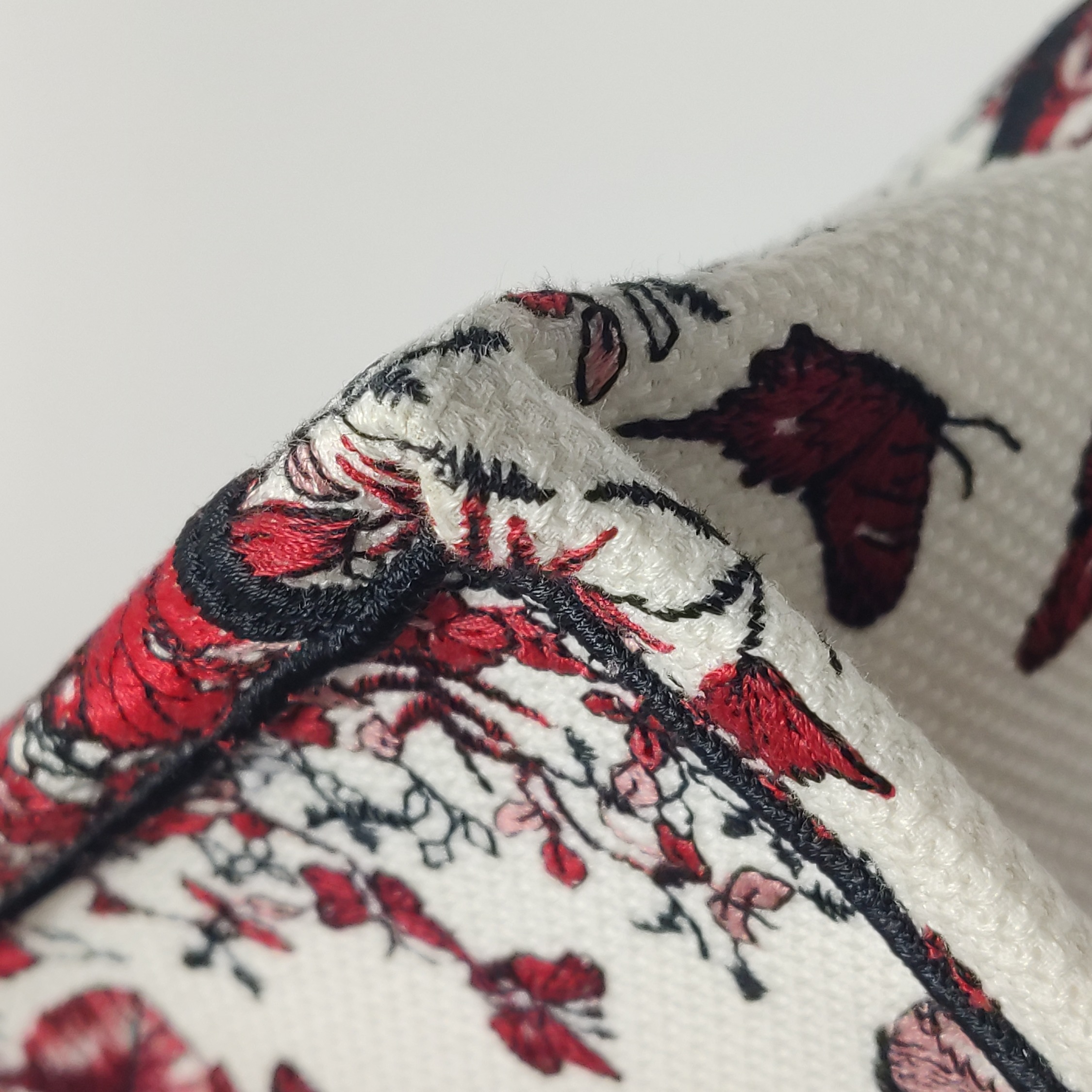 Christian Dior Book Tote Embroidered Canvas Medium — photo 10 of 18