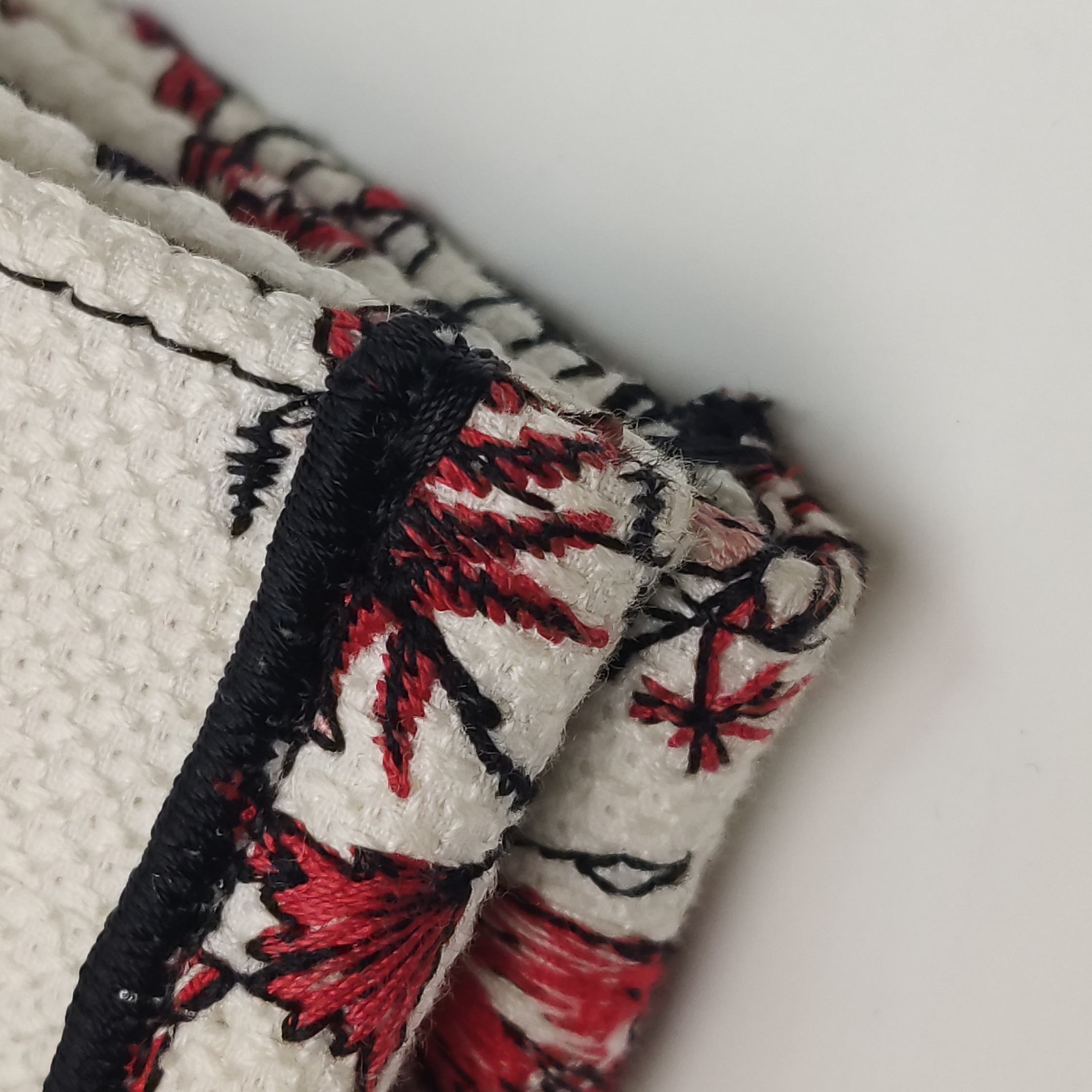 Christian Dior Book Tote Embroidered Canvas Medium — photo 12 of 18