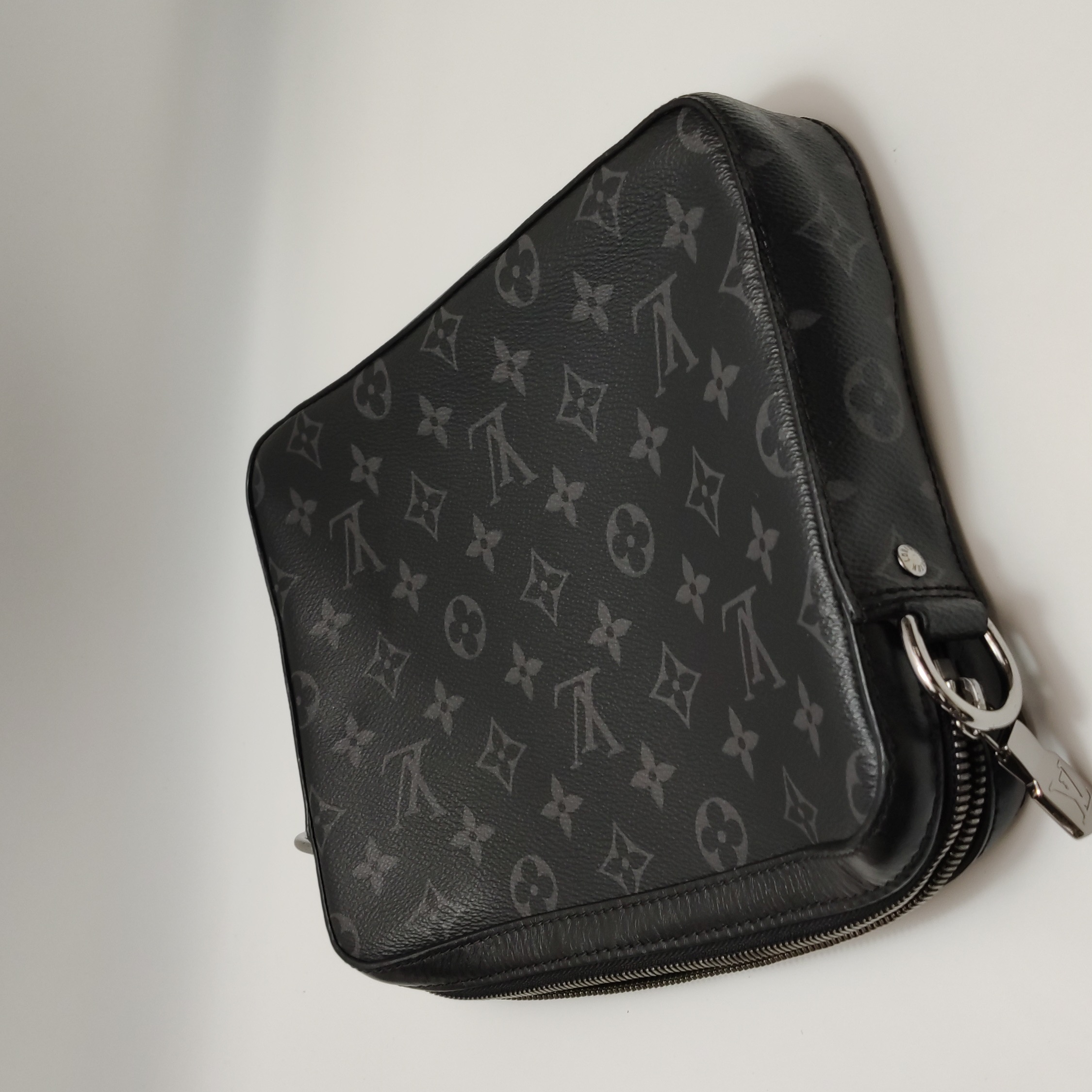 Louis Vuitton(LV) Trio Messenger Bag Reverse Monogram Eclipse Canvas — photo 19 of 19