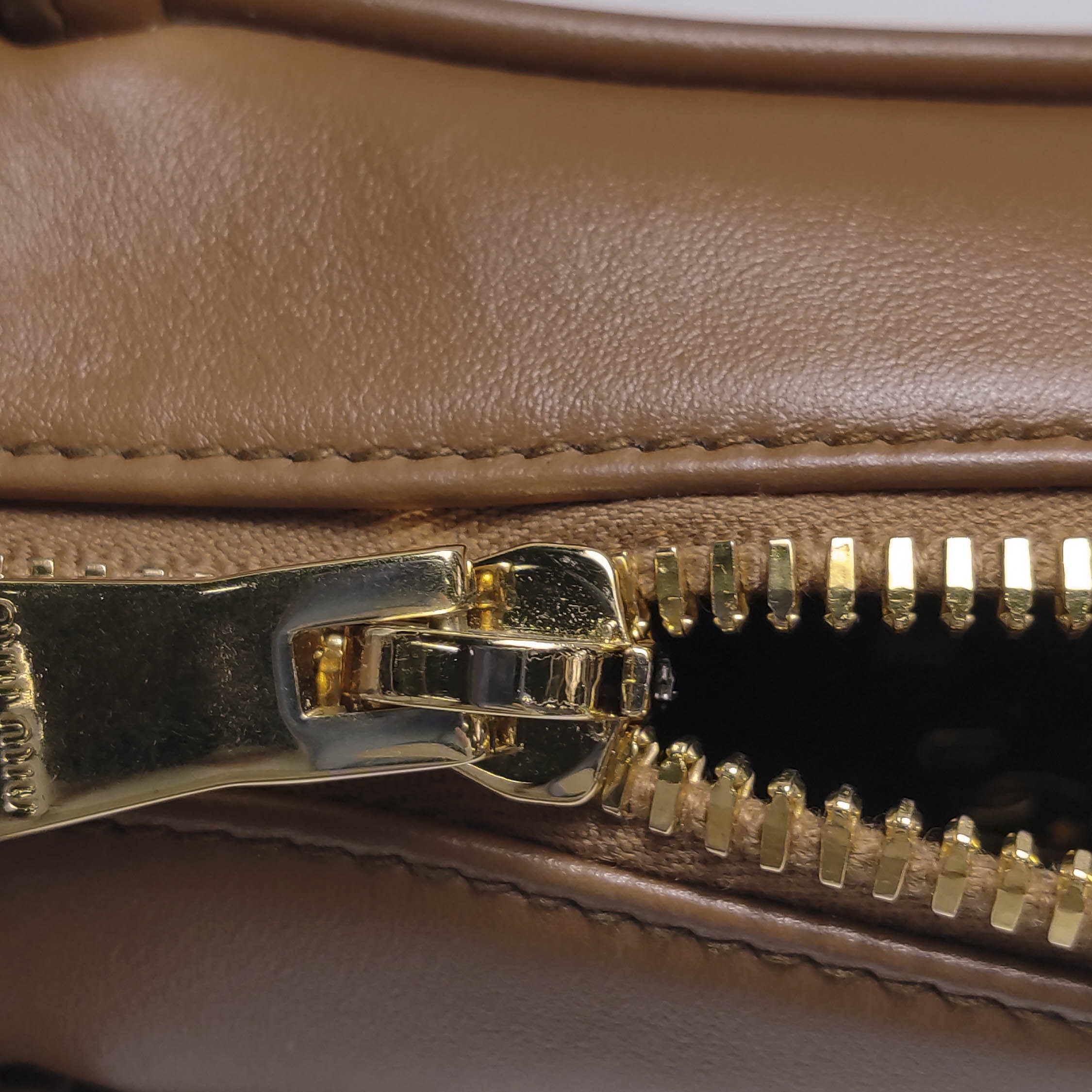 Miu Miu Beau Top Handle Bag Leather — photo 9 of 17