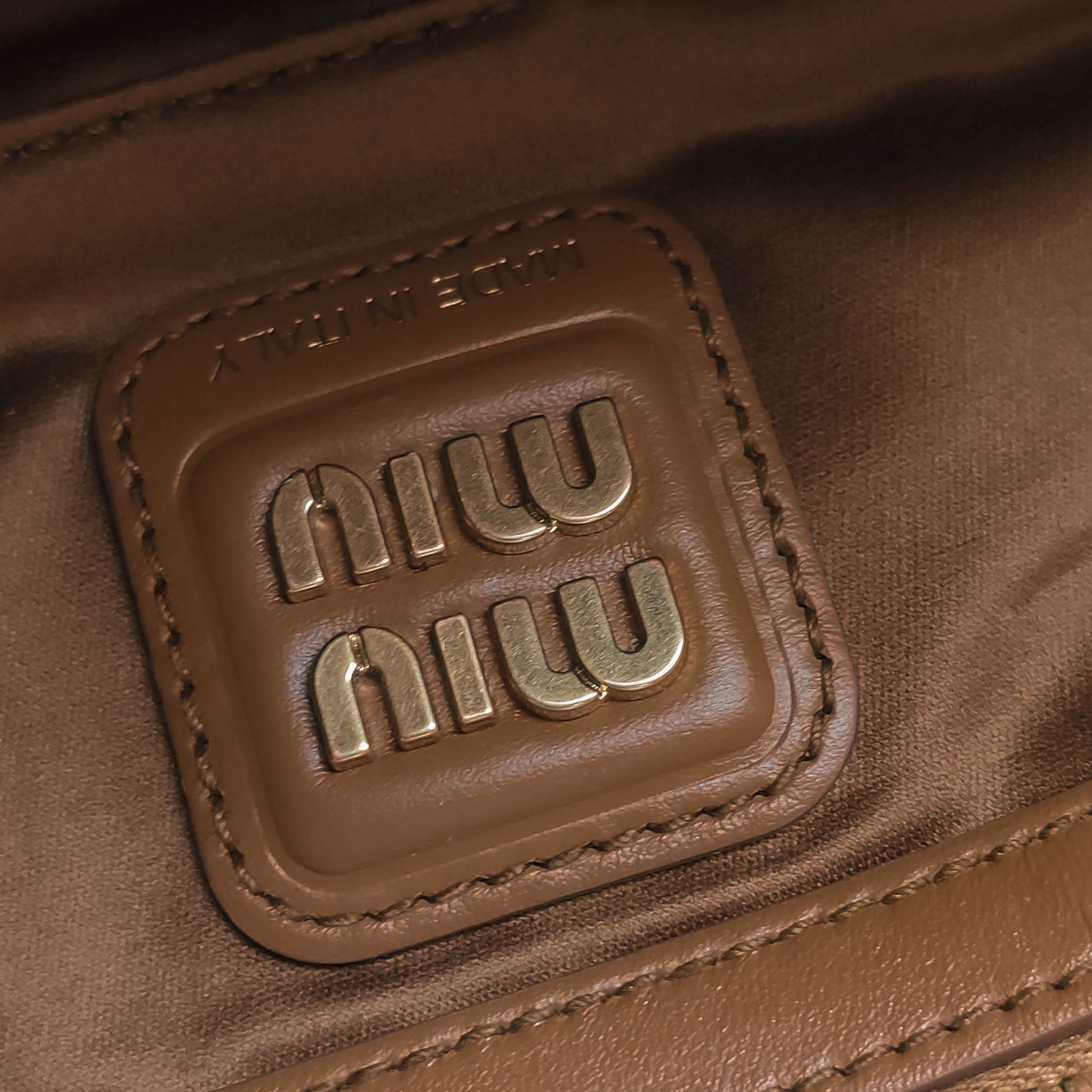 Miu Miu Beau Top Handle Bag Leather — photo 11 of 17