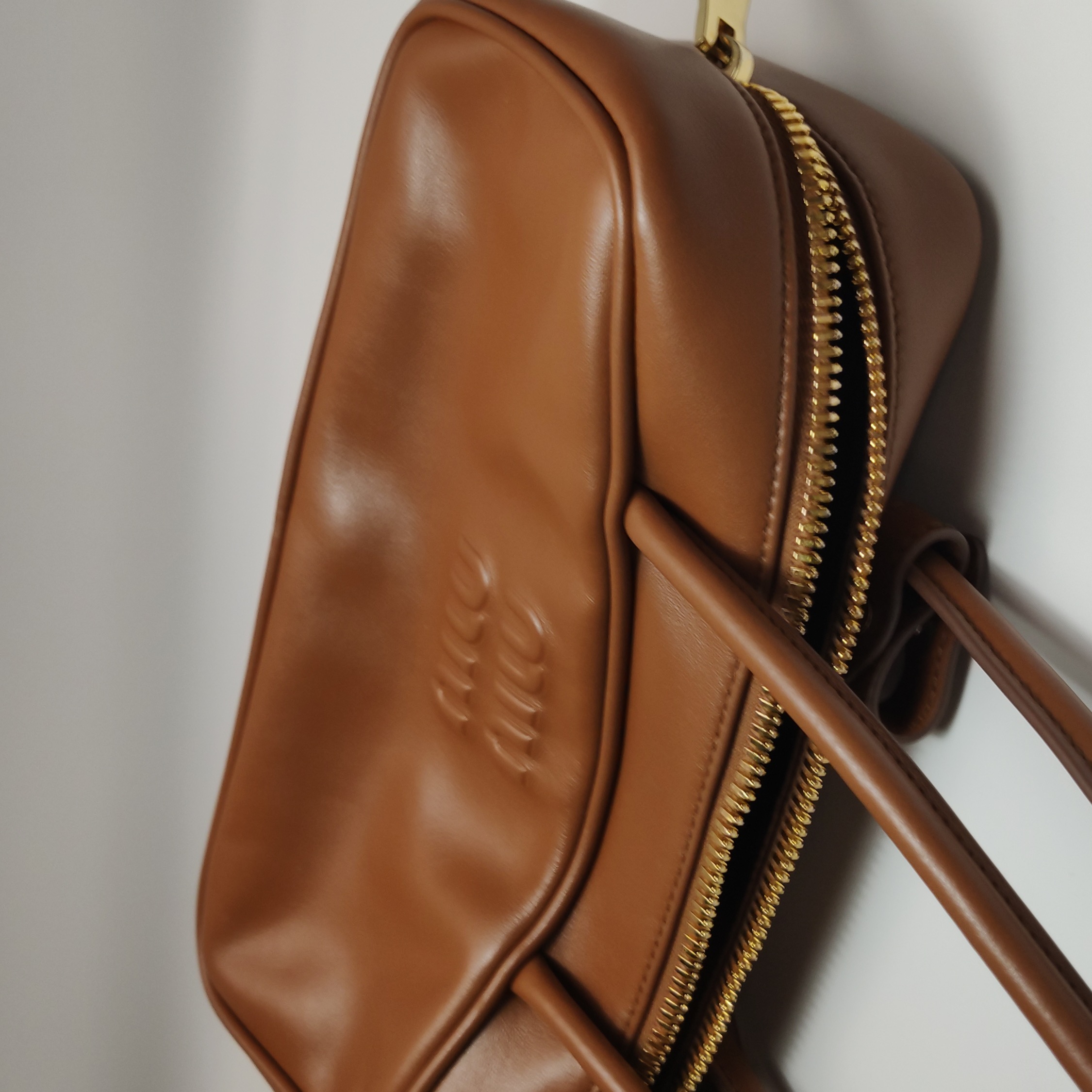 Miu Miu Beau Top Handle Bag Leather — photo 17 of 17