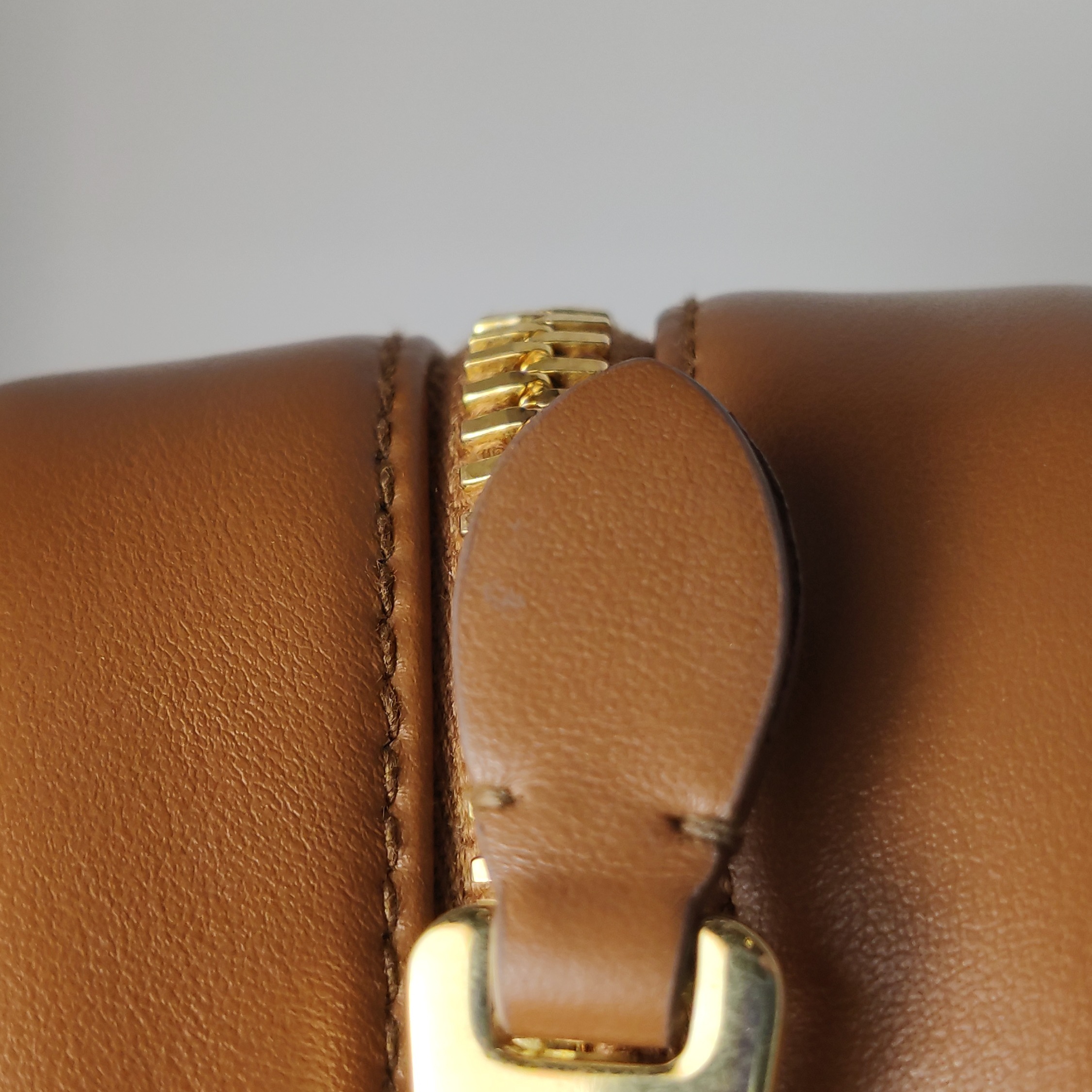 Miu Miu Beau Top Handle Bag Leather — photo 14 of 17