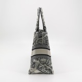 Christian Dior Book Tote Embroidered Canvas Medium — thumbnail 4
