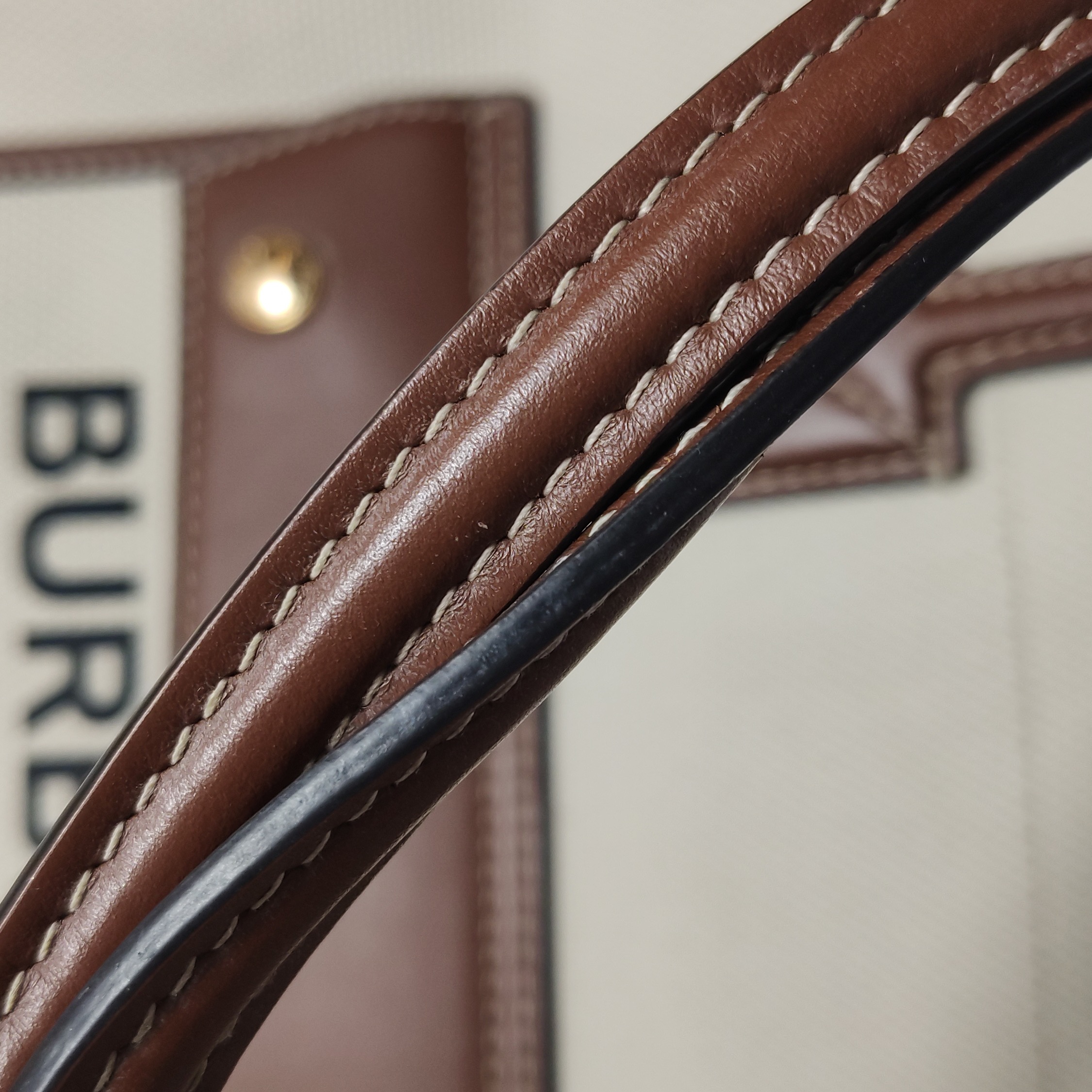 Burberry Freya Shopping Tote Canvas with Leather Small — photo 16 of 16
