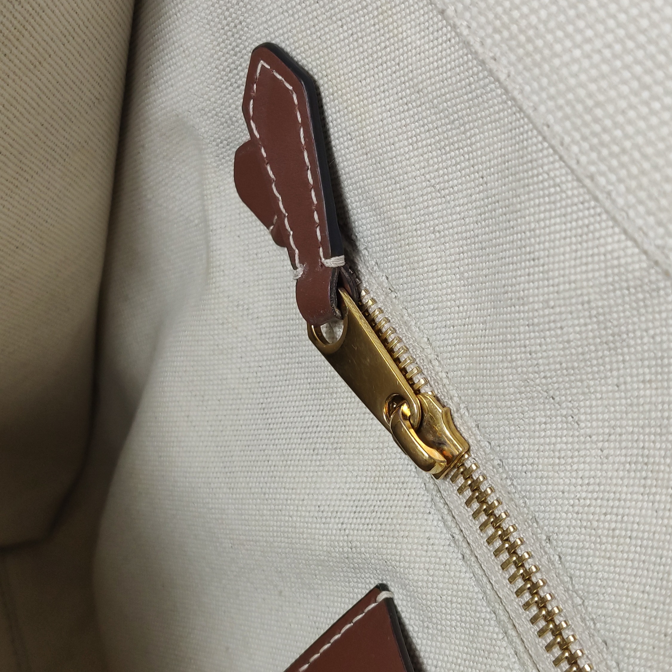 Burberry Freya Shopping Tote Canvas with Leather Small — photo 11 of 16
