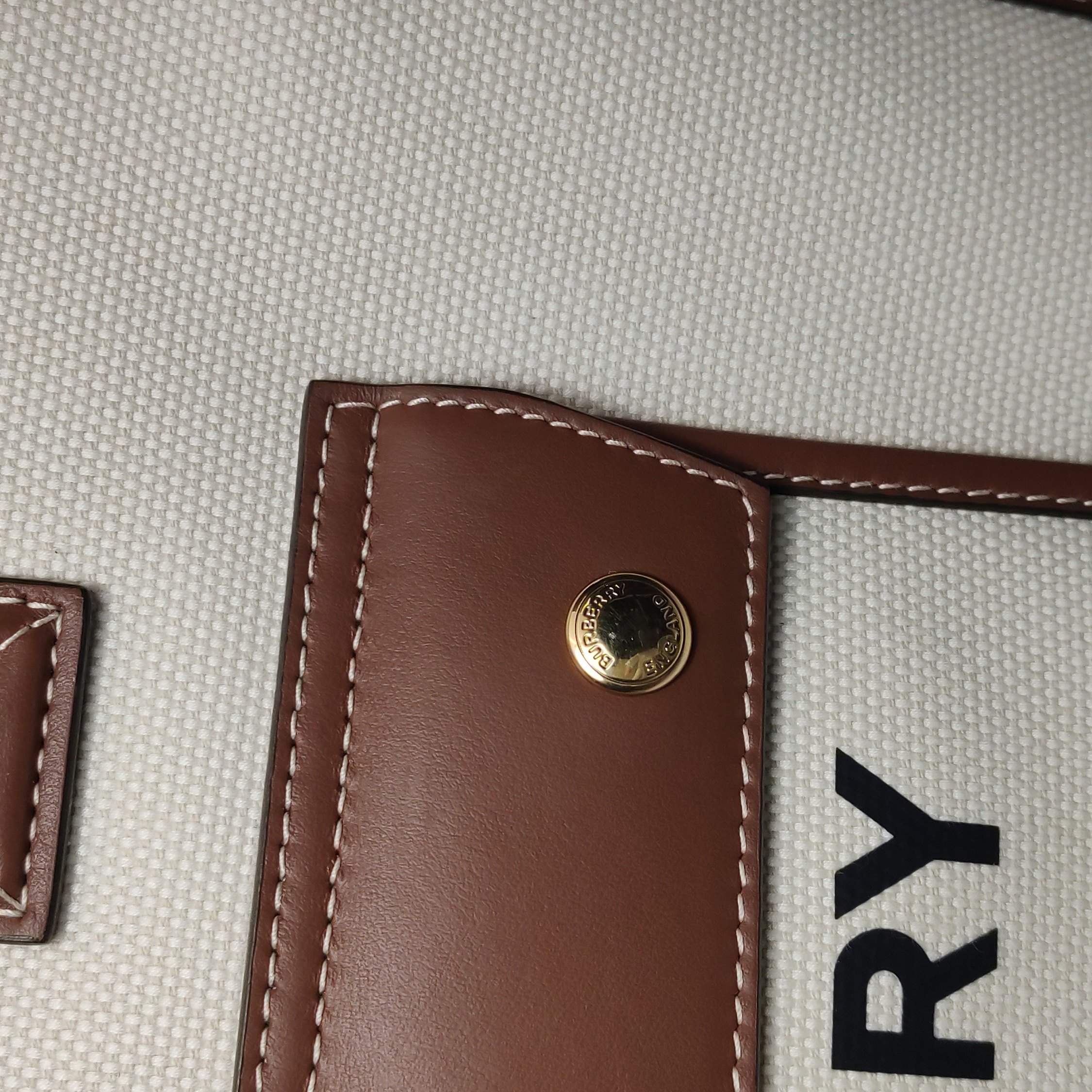 Burberry Freya Shopping Tote Canvas with Leather Small — photo 9 of 16