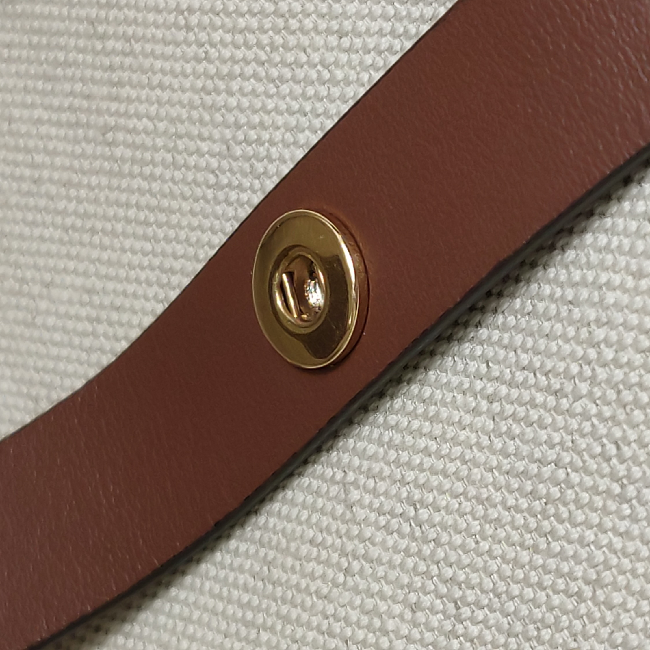 Burberry Freya Shopping Tote Canvas with Leather Small — photo 11 of 16