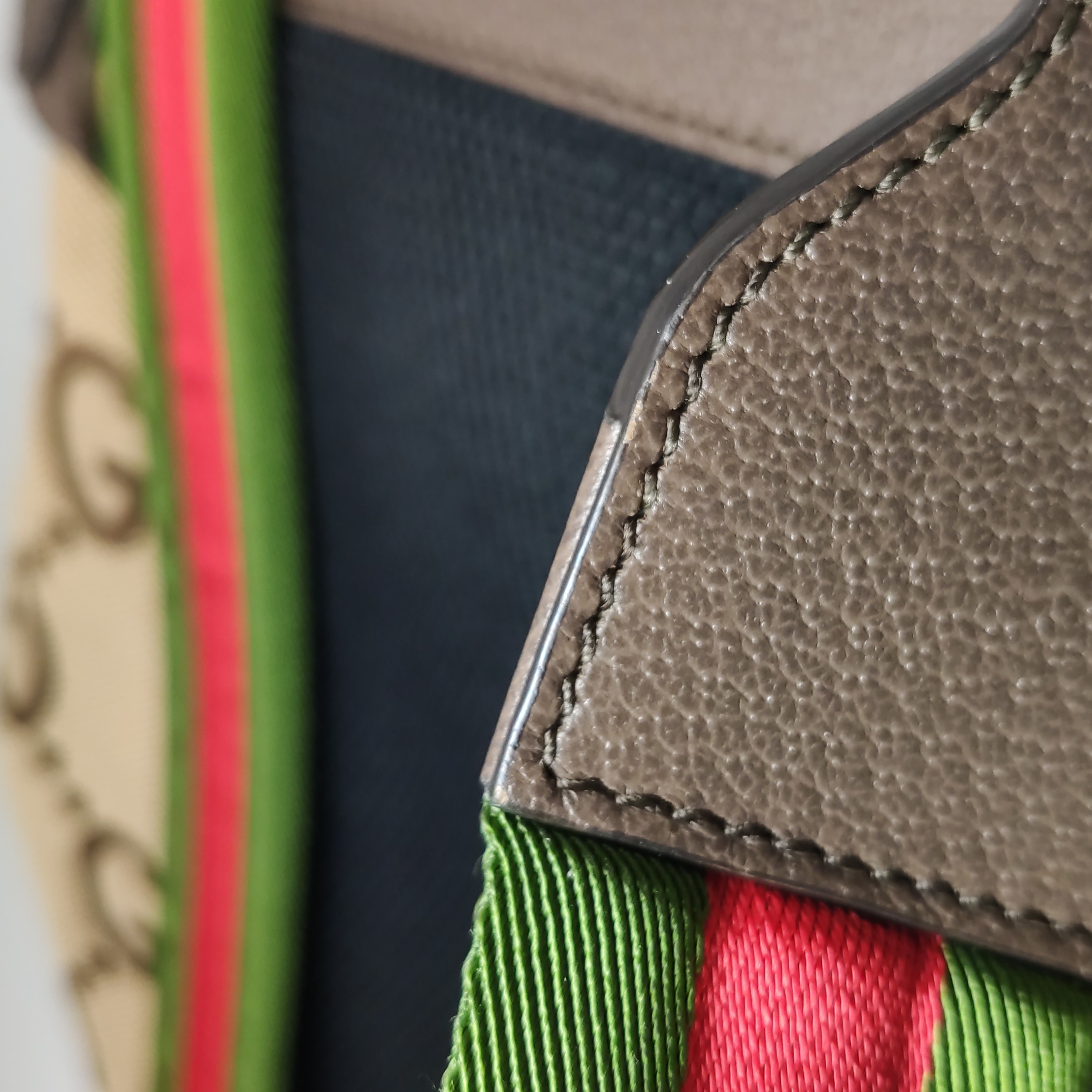 Gucci Double Pocket Belt Backpack Jumbo GG Canvas and Leather Large — photo 9 of 18