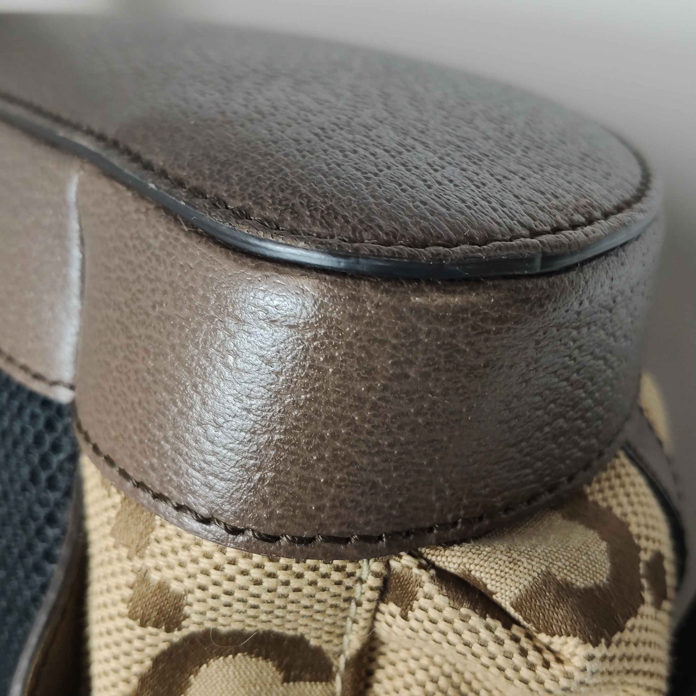 Gucci Double Pocket Belt Backpack Jumbo GG Canvas and Leather Large — photo 13 of 18