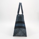 Christian Dior Book Tote Embroidered Canvas Medium — thumbnail 4