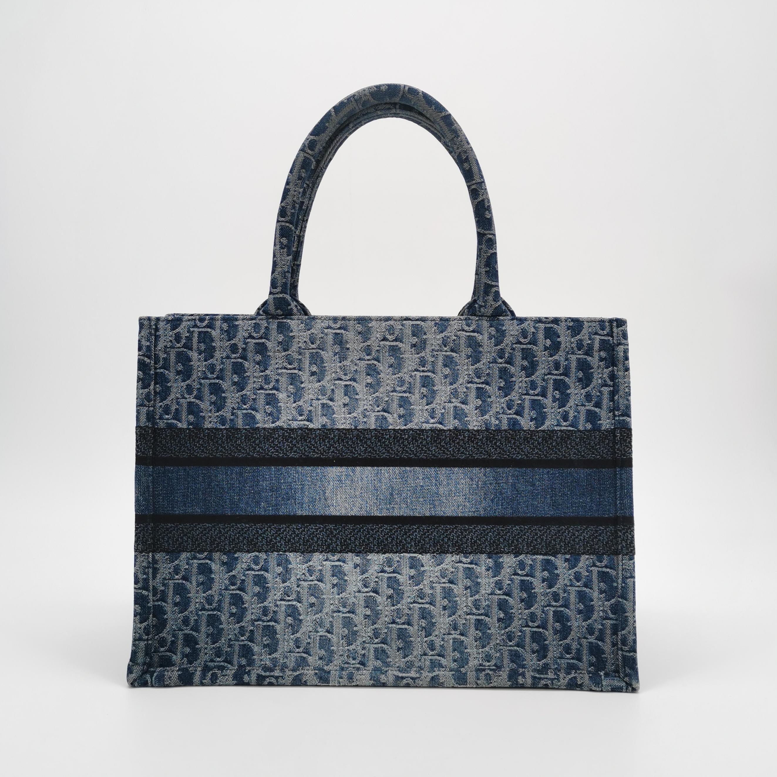Christian Dior Book Tote Embroidered Canvas Medium — photo 5 of 17