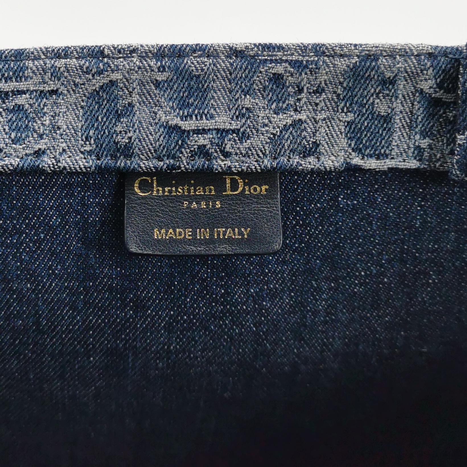 Christian Dior Book Tote Embroidered Canvas Medium — photo 8 of 17