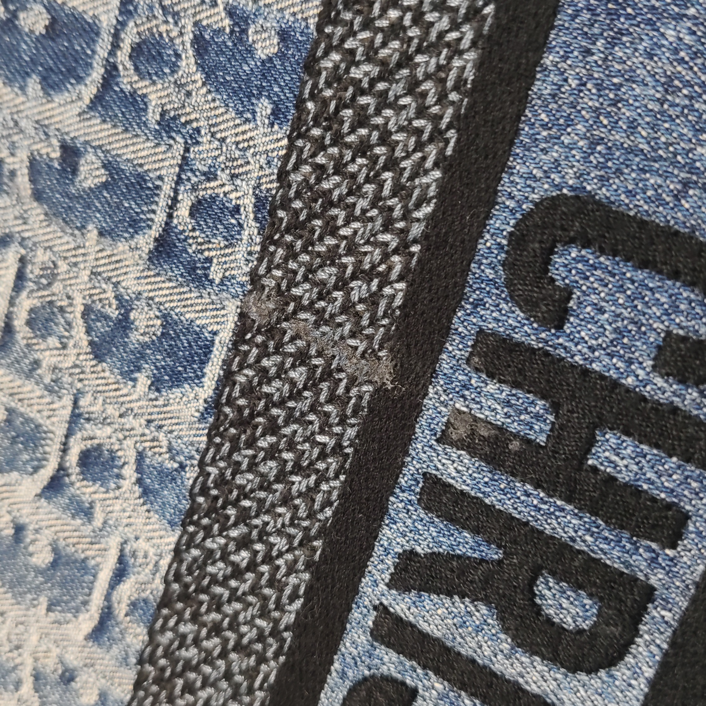 Christian Dior Book Tote Embroidered Canvas Medium — photo 11 of 17